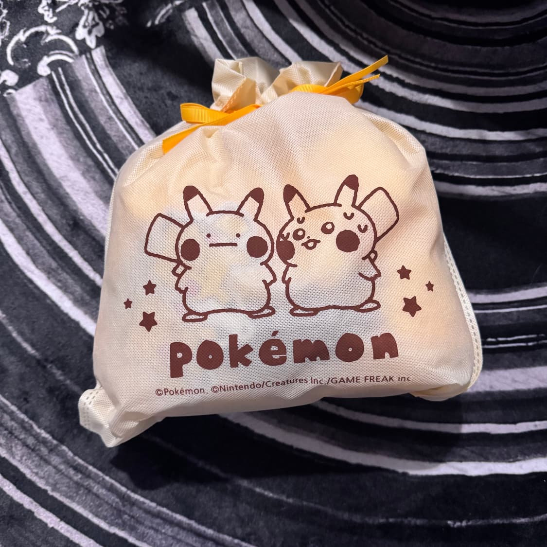 말랑말랑 메타몽의 하루 피카츄 인형 메타몽은 변신중 상품이미지2