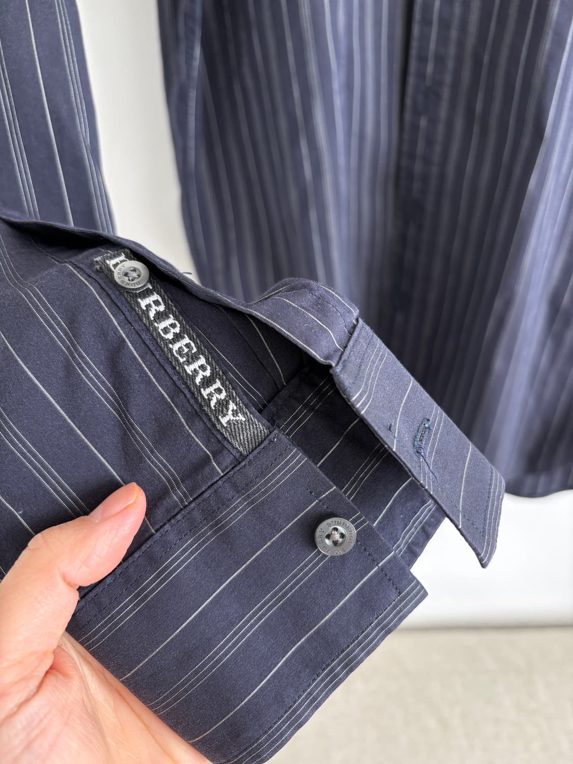 (가격내림)버버리 드레스셔츠 상품이미지3