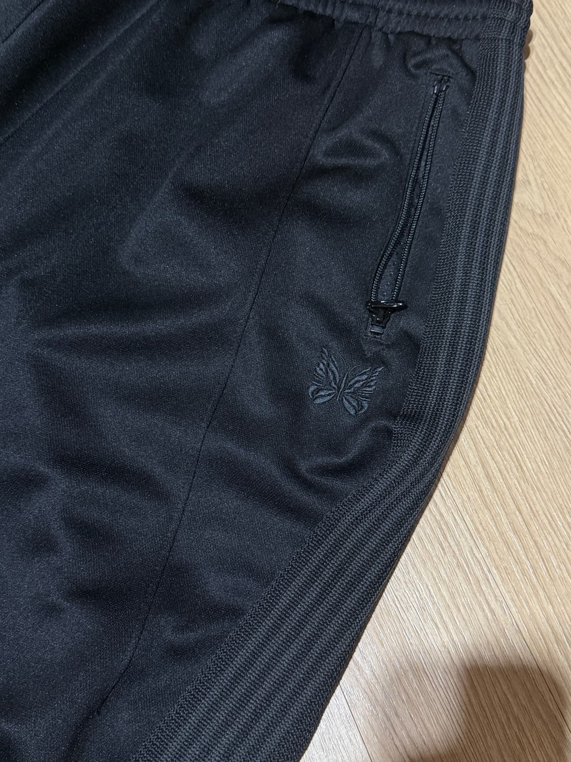 니들스 프릭스스토어  hd별주 트랙팬츠 상품이미지4