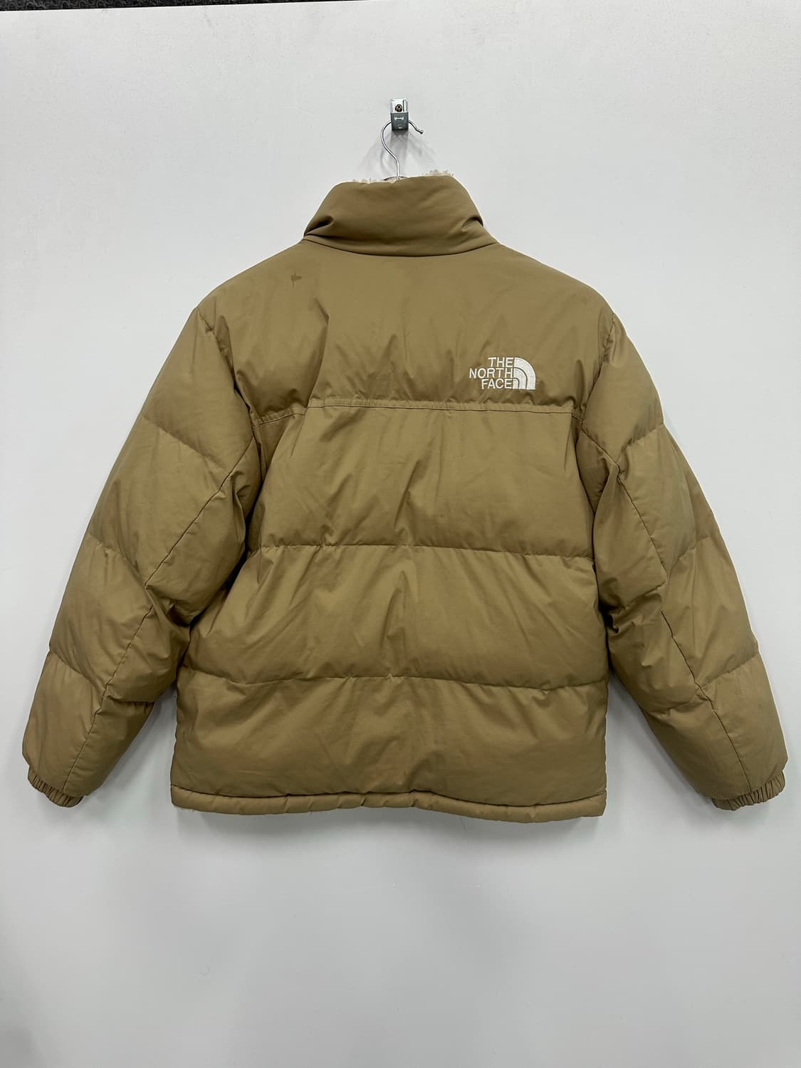 노스페이스 리버시블 베이지 패딩  상품이미지3