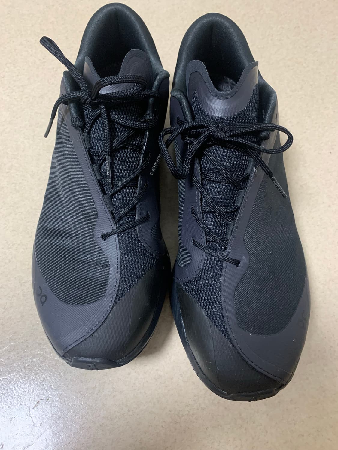 온러닝 x 포스트 아카이브 팩션 블랙 상품이미지1