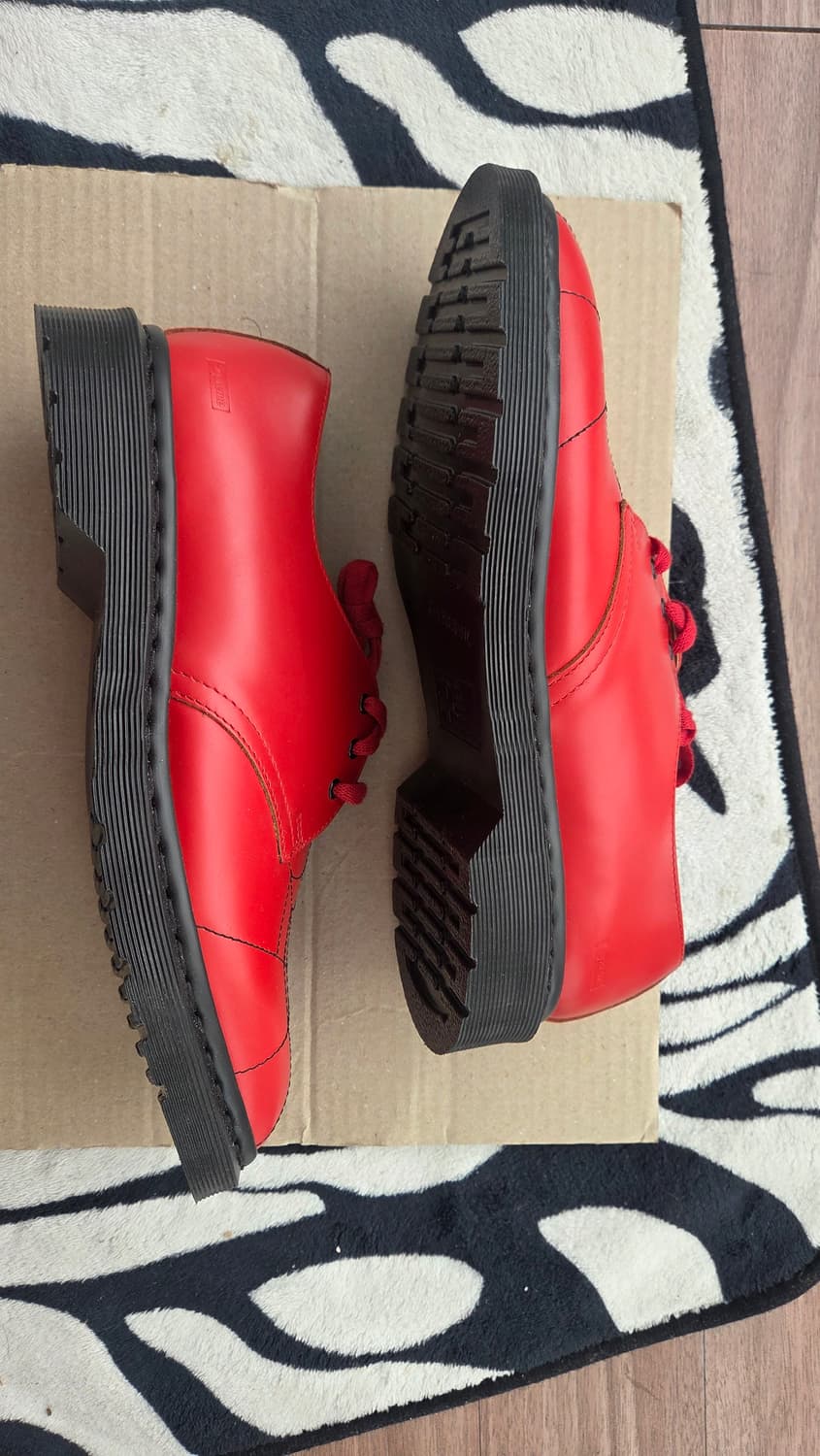 닥터마틴 x 슈프림 스파이더웹 3-아이 슈 레드 상품이미지3