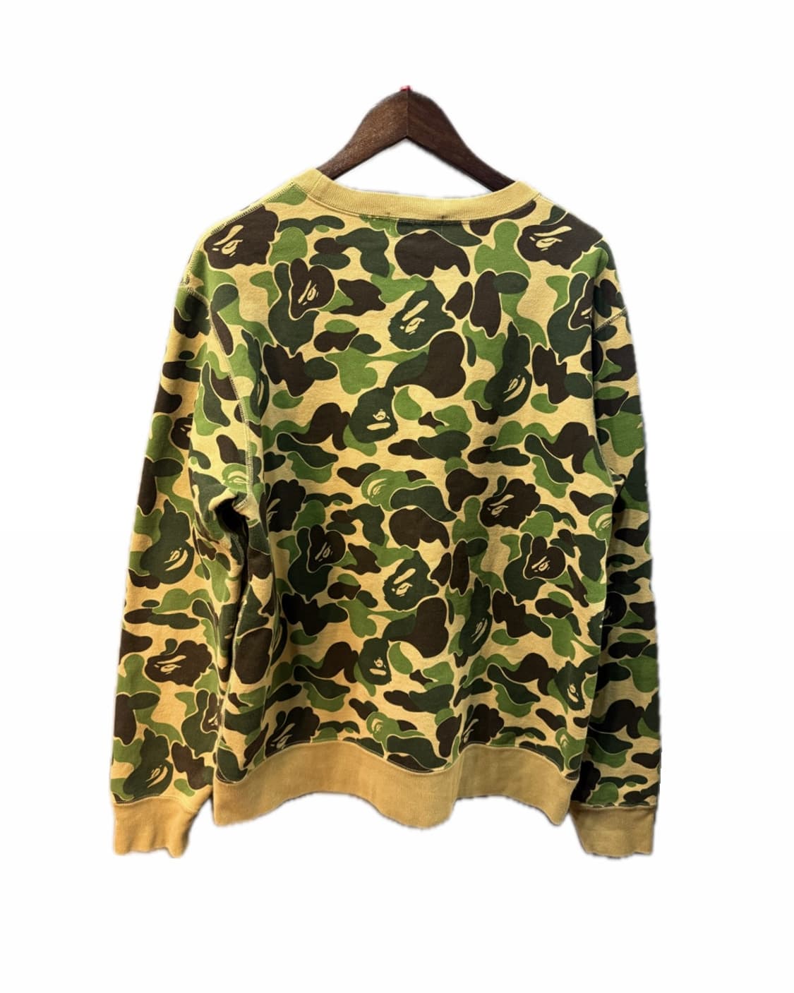 베이프 카모 레터링 맨투맨 상품이미지3