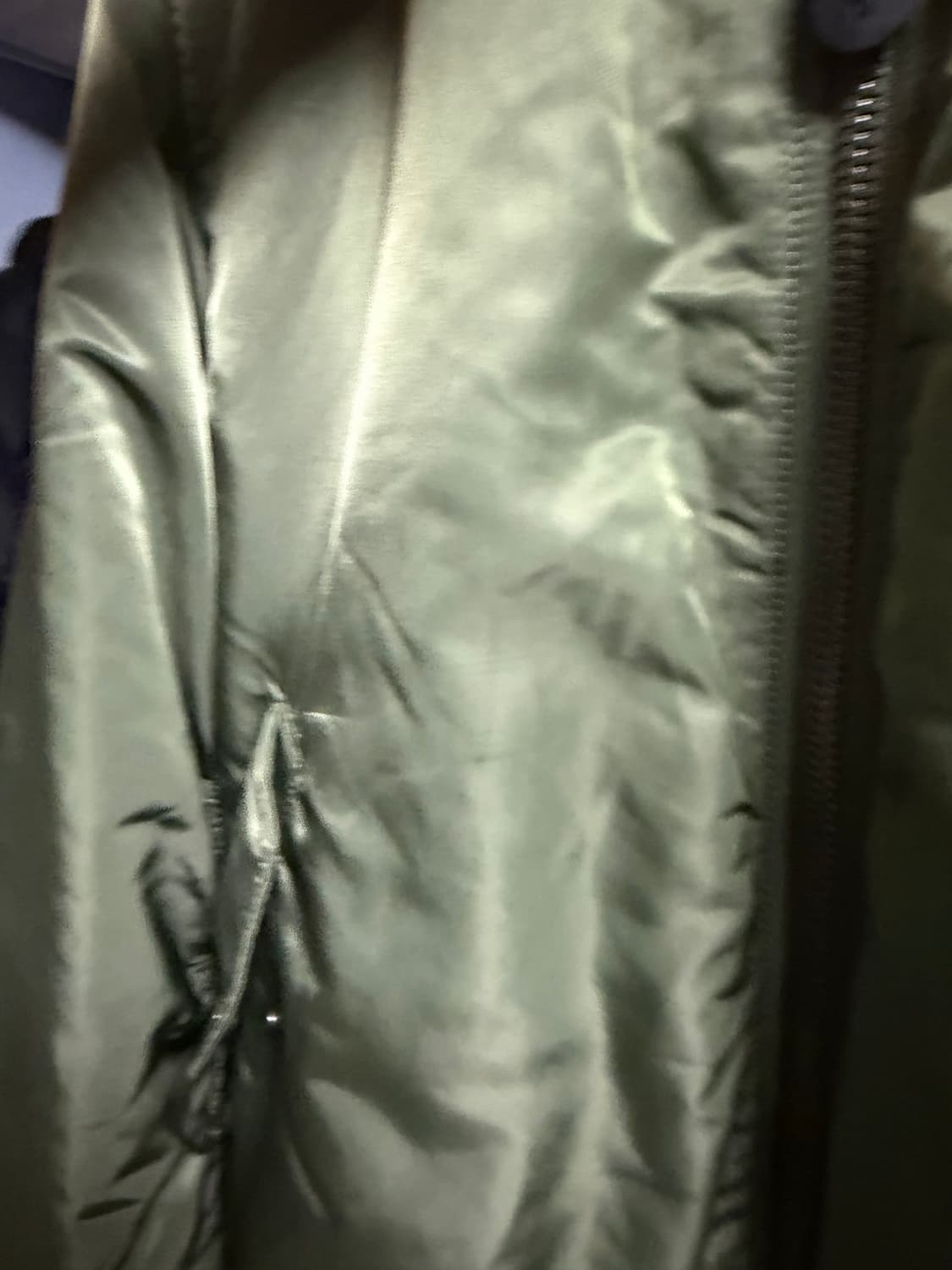 알파인더스트리 에이카화이트 콜랍 MA-1 상품이미지3