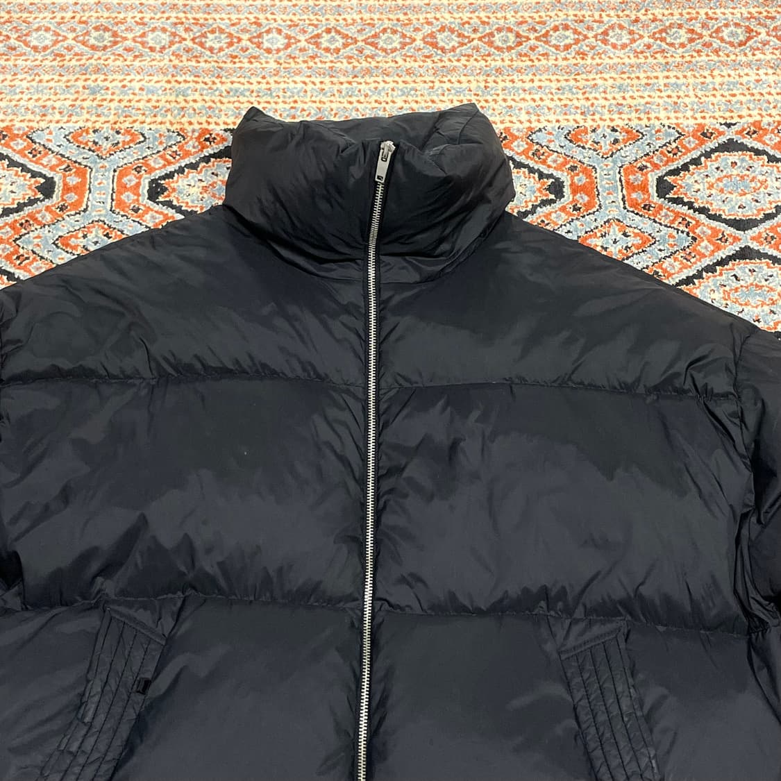 베네통 블랙 덕다운 크롭 패딩점퍼 여성FREE 상품이미지2