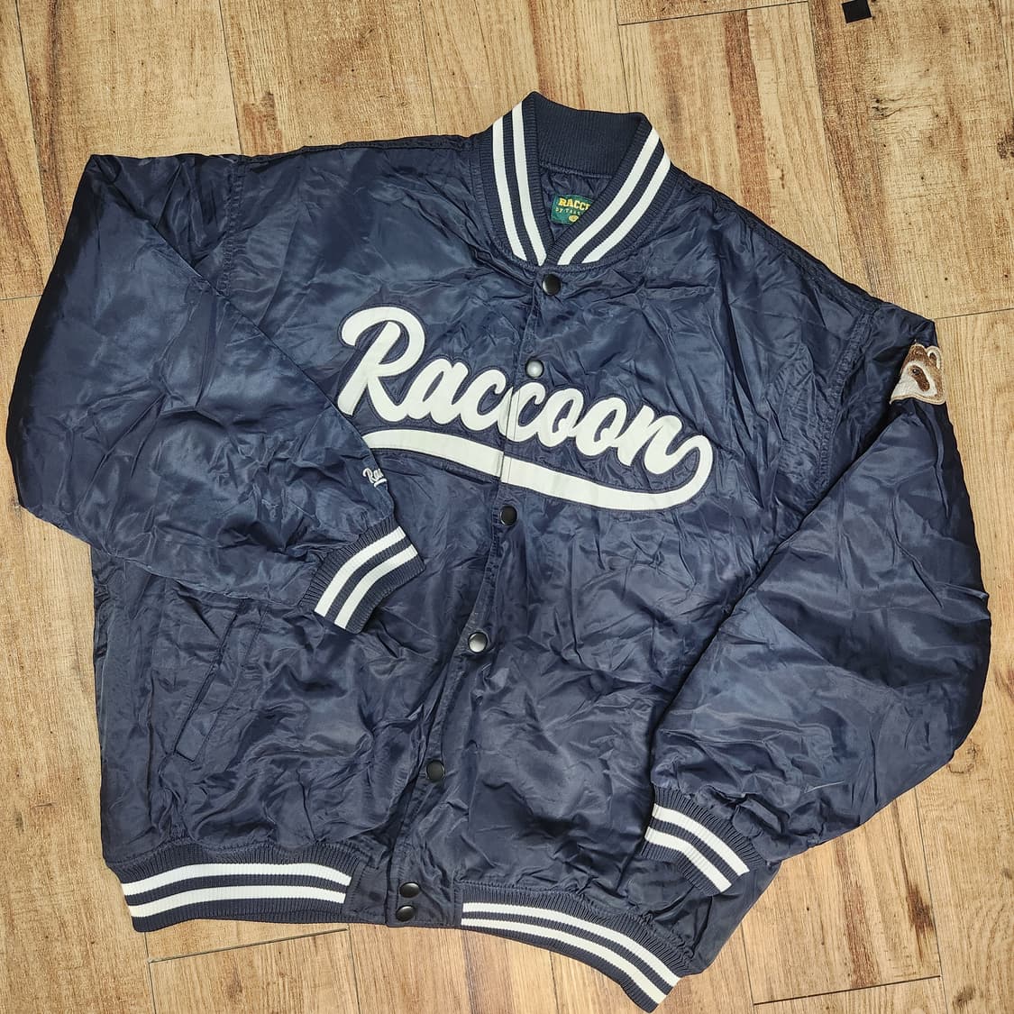 [네고가능] 라쿤 항공점퍼 상품이미지1