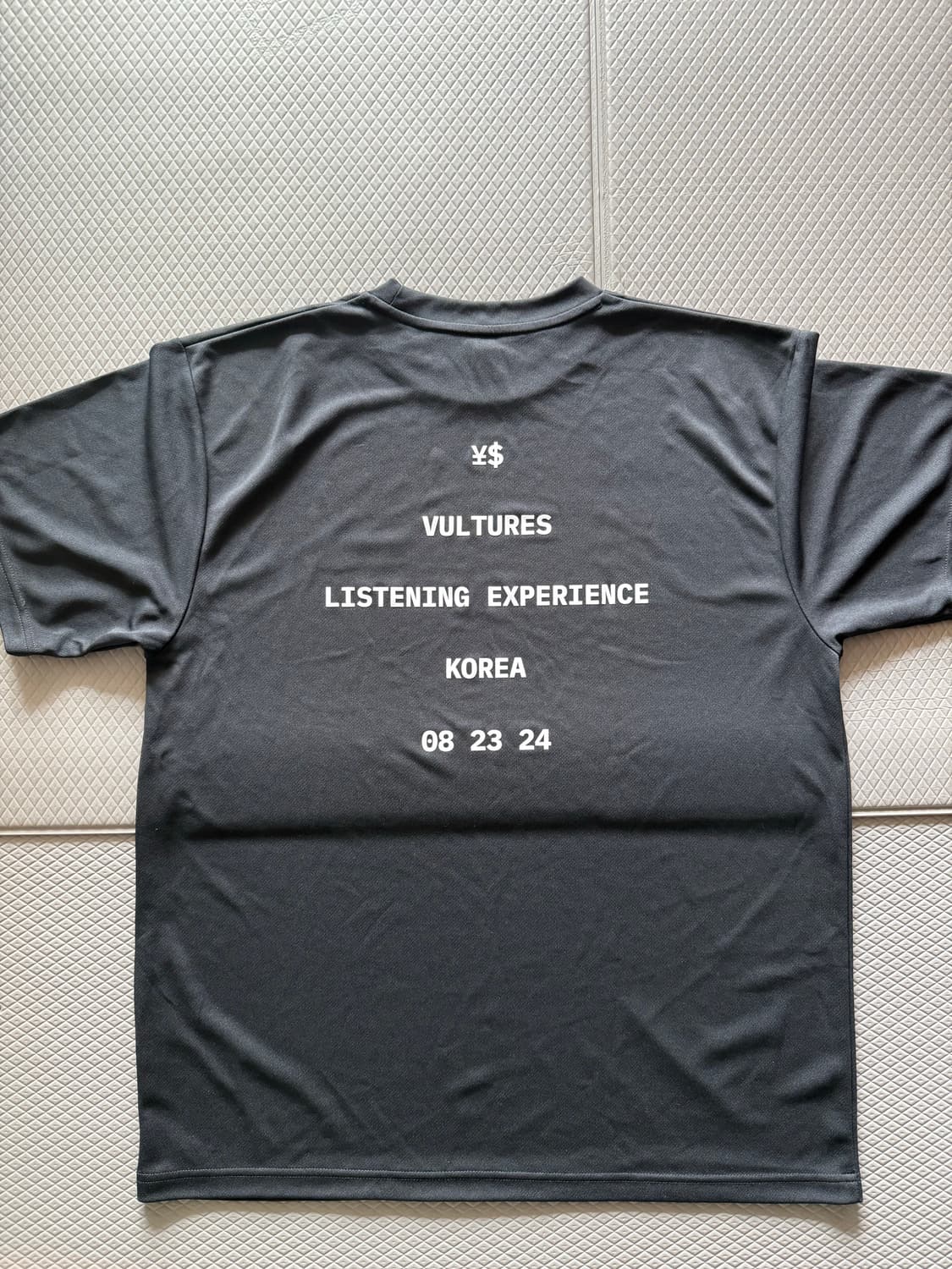 (3L) 칸예 리스닝 코리아 스태프 티  상품이미지2