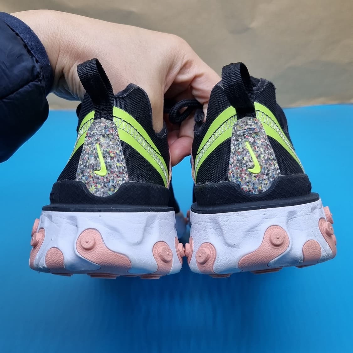 나이키 리액트 엘리먼트55 운동화 245. 상품이미지4