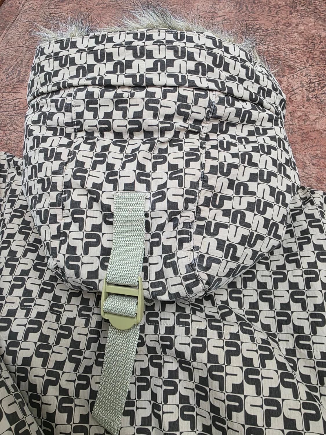 펠레펠레 모노그램 패딩 XL 상품이미지8