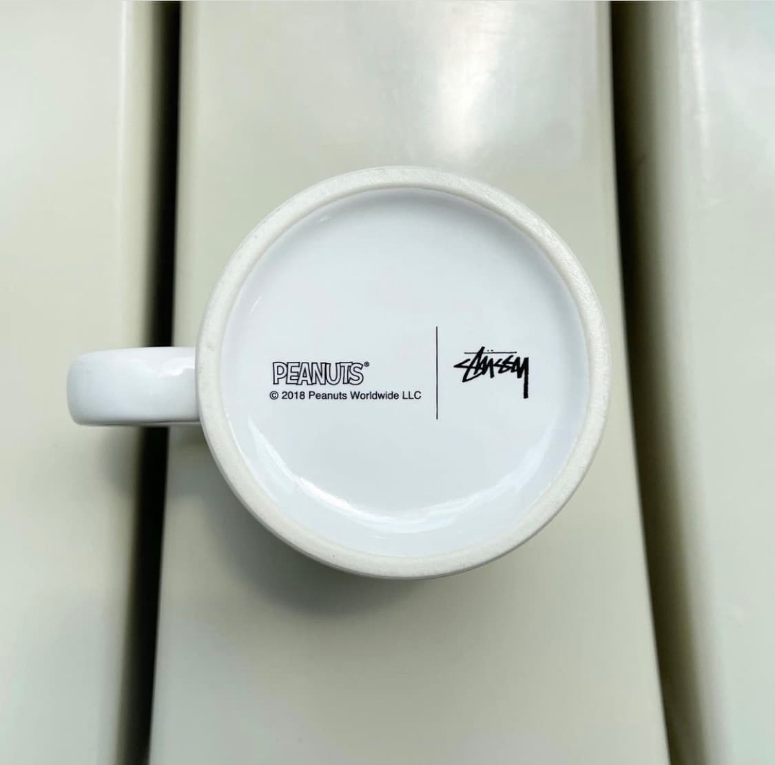 스투시 x 스누피 머그컵 상품이미지3
