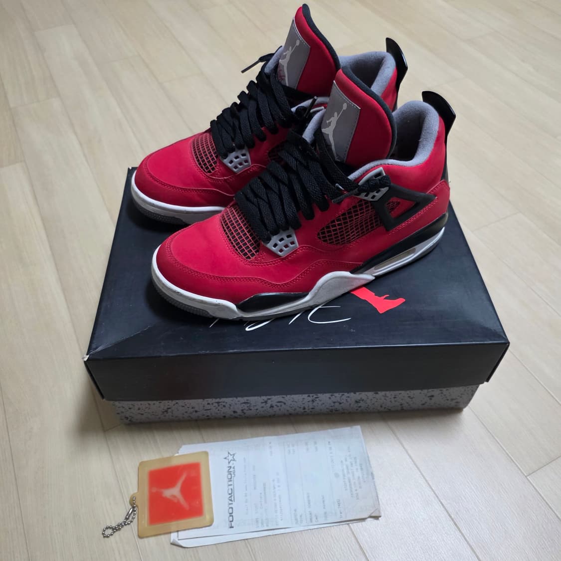 조던4 토로 브라보 상품이미지1