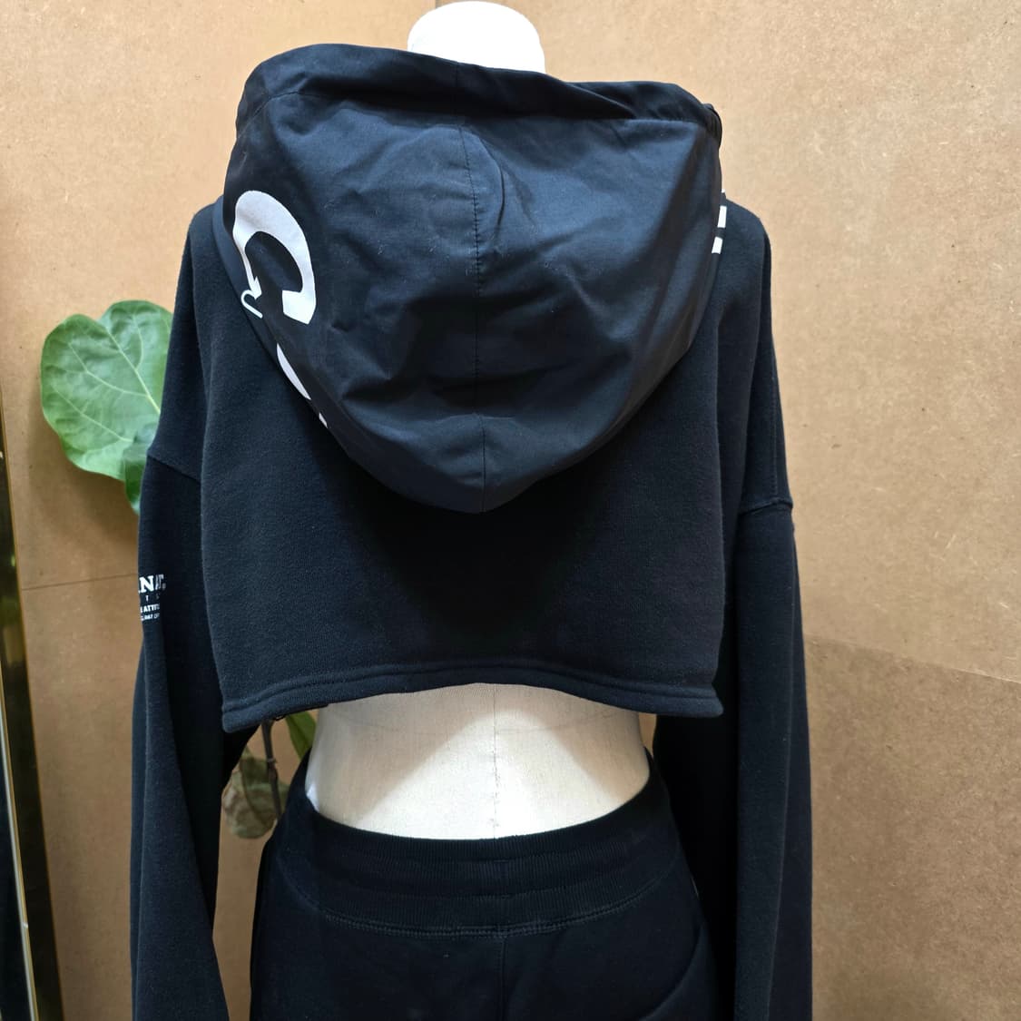 커버낫 언더붑 크롭탑 후드티 상품이미지5