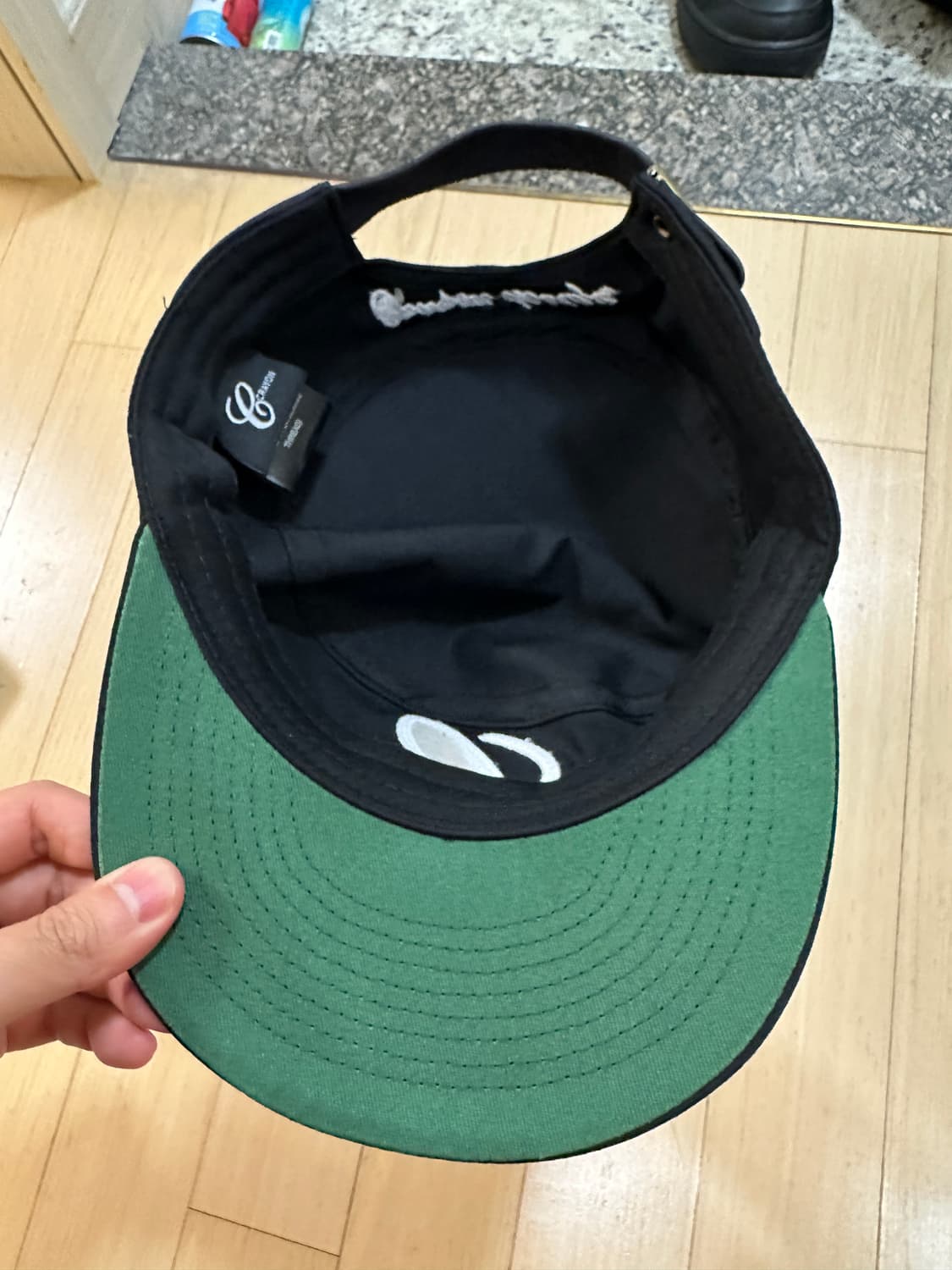 6crayon 블랙 모자 상품이미지2