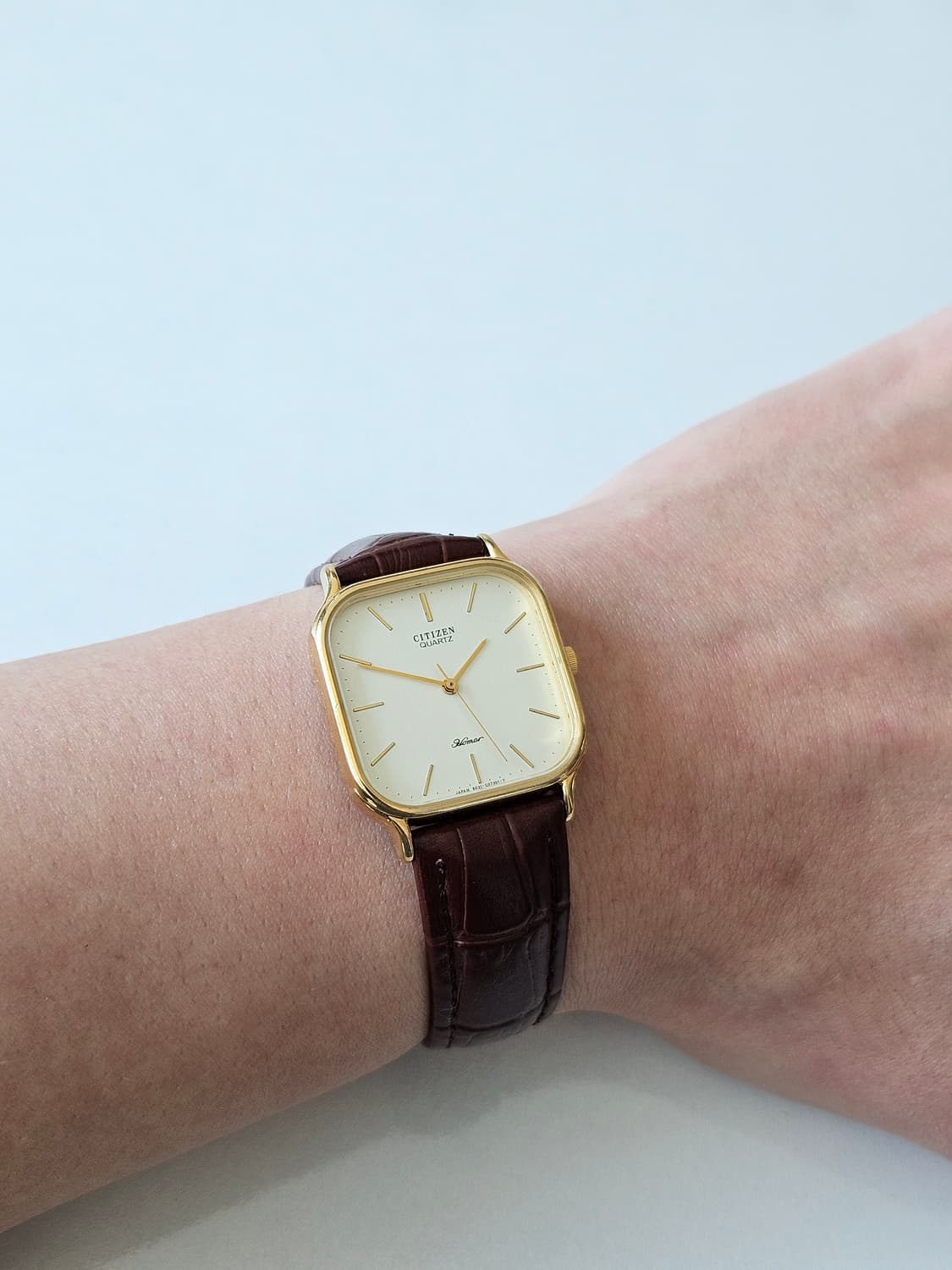 시티즌 호머 쿼츠 사각 스퀘어 금장 가죽 시계 상품이미지2