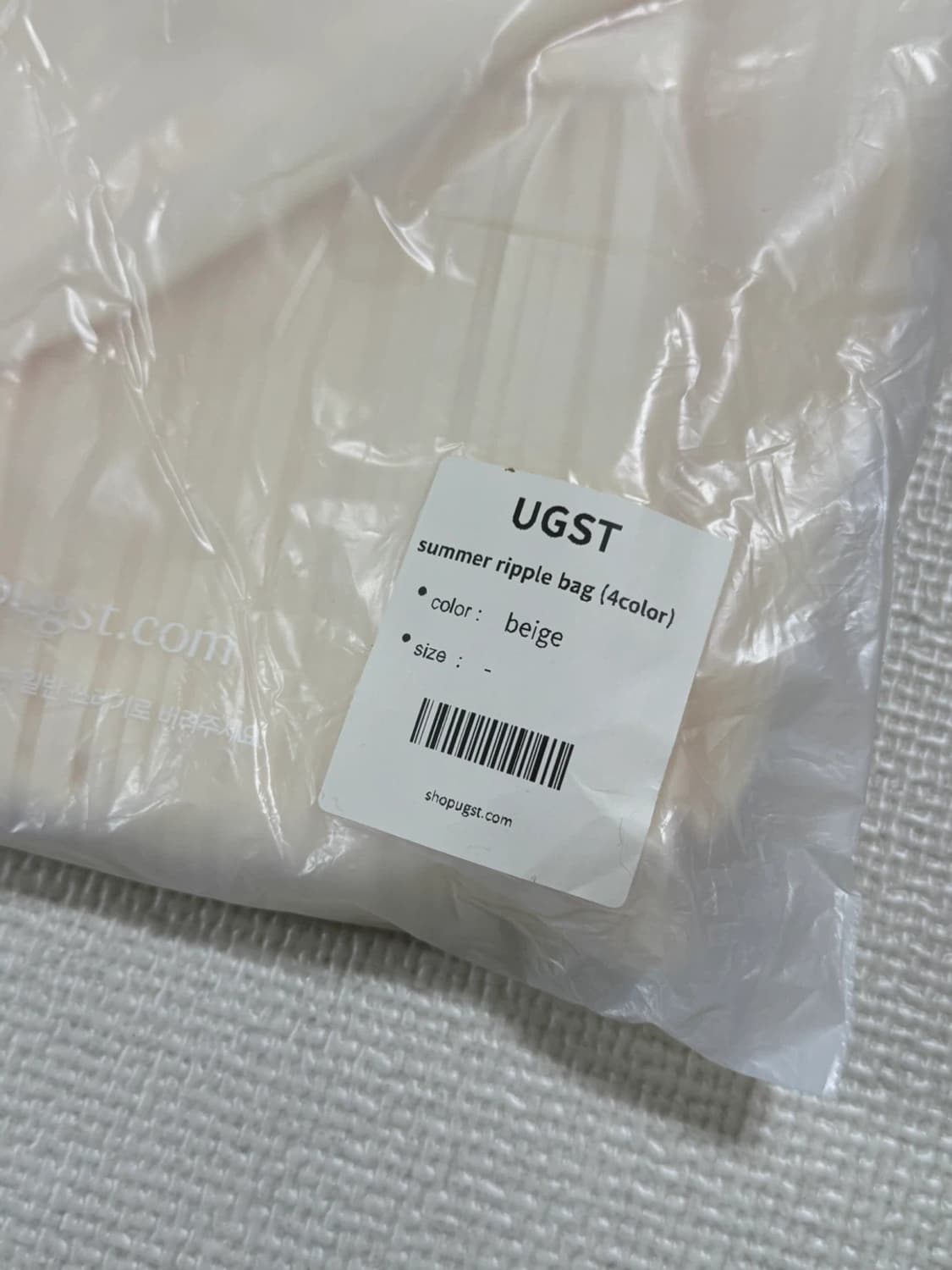 어그스트 리플백 베이지 새상품 (159000원) 상품이미지4