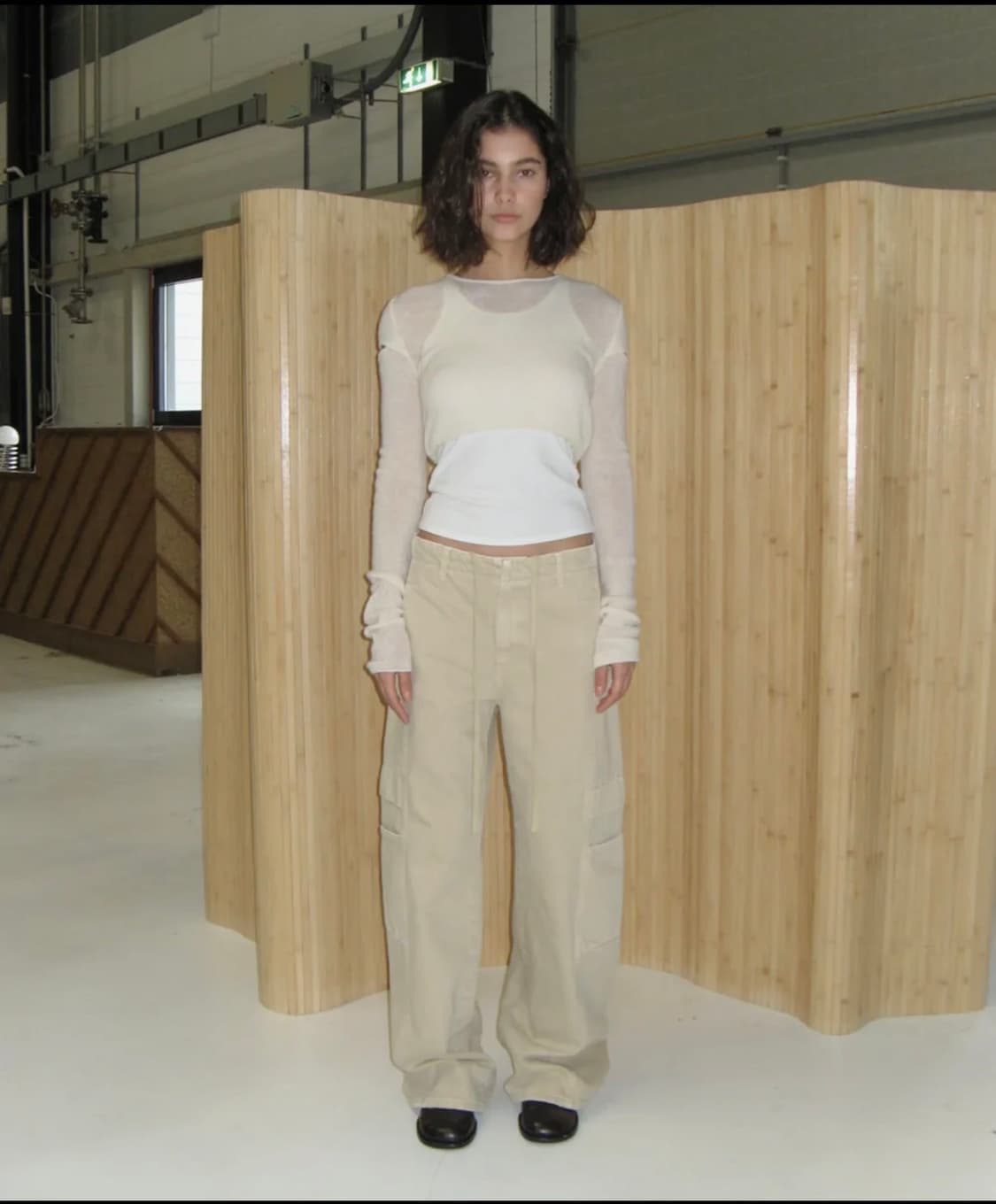 *2/28까지 판매* 스튜디오테이블 크롭 니트 상품이미지1