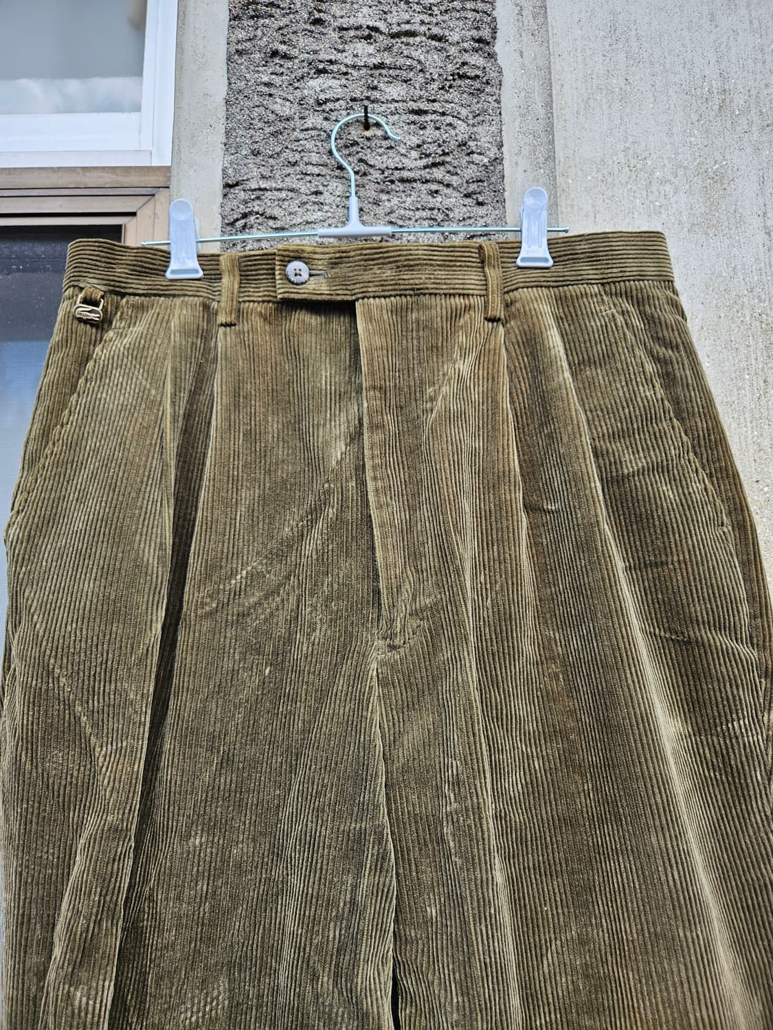 라코스테 코듀로이 와이드 스트레이트 팬츠 (카키, 32) 상품이미지2