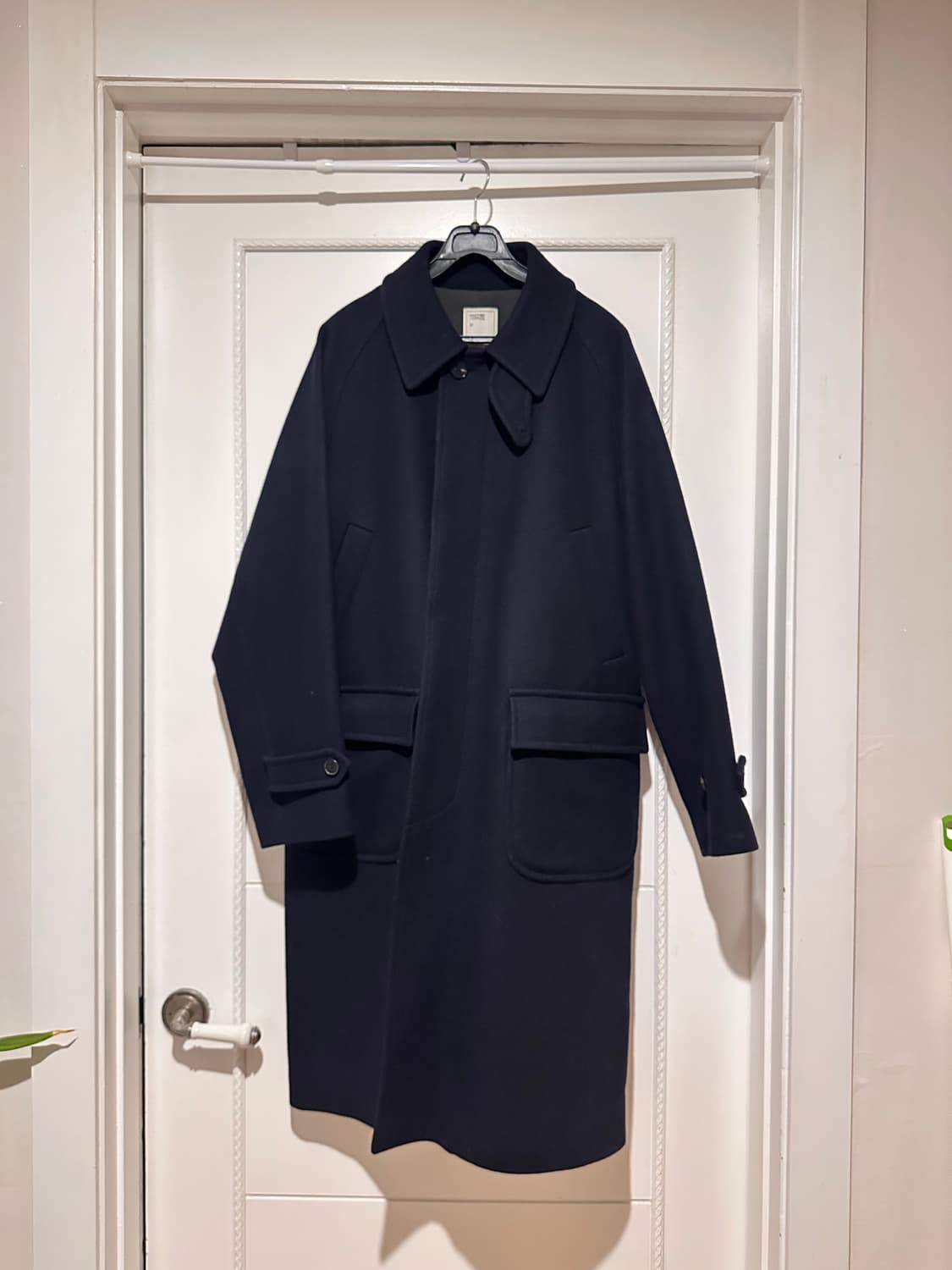 어나더오피스 보이저 볼드 발마칸 코트 2사이즈 다크네이비 상품이미지3