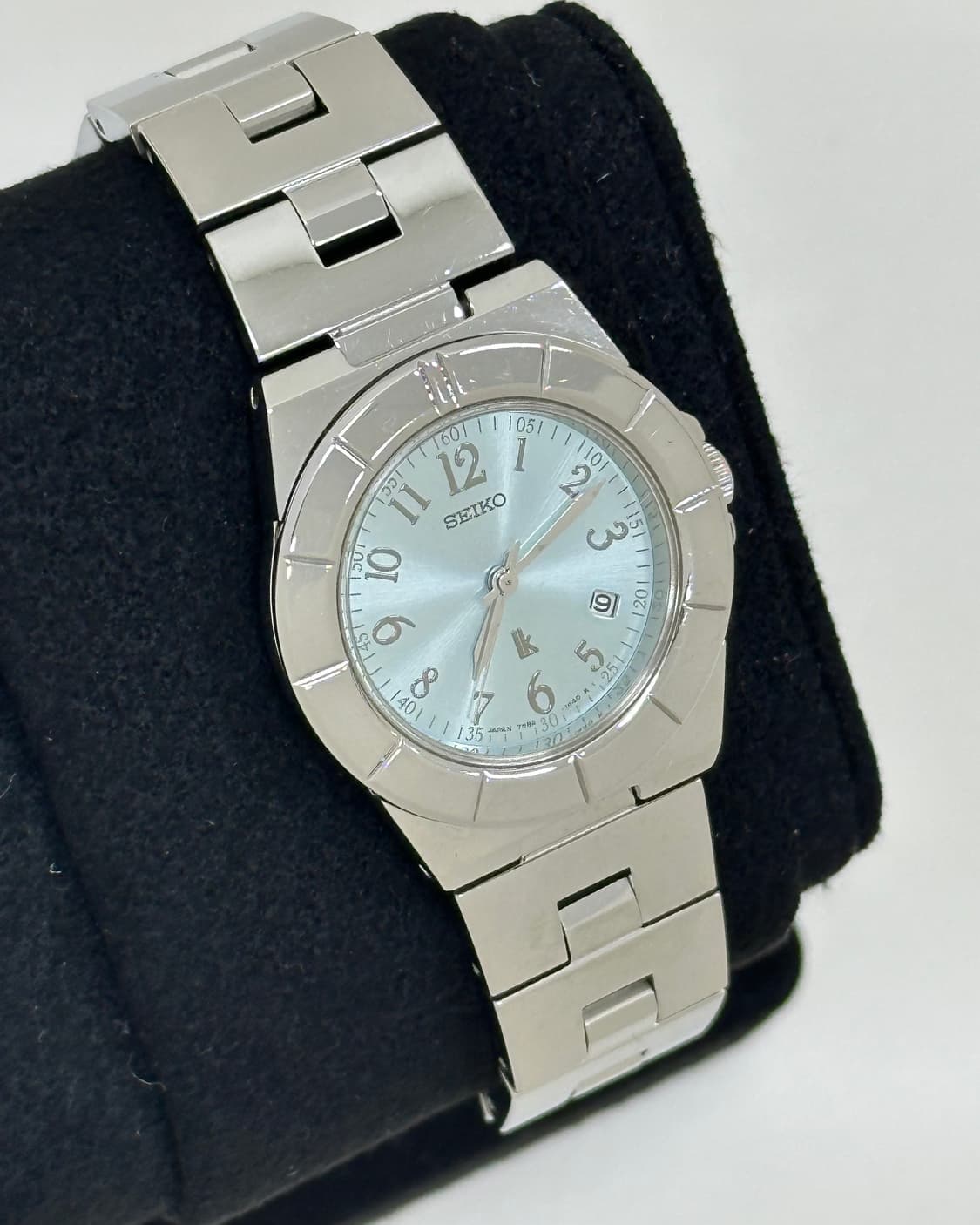 세이코 루키아 스카이블루 썬버스트 다이얼 시계 상품이미지1