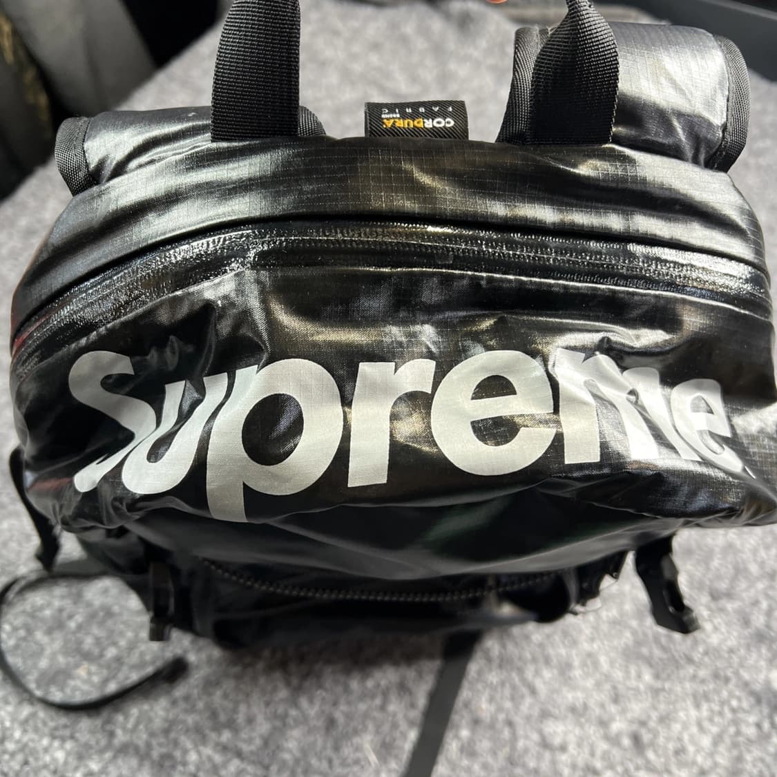 17FW 슈프림 백팩 블랙 상품이미지2
