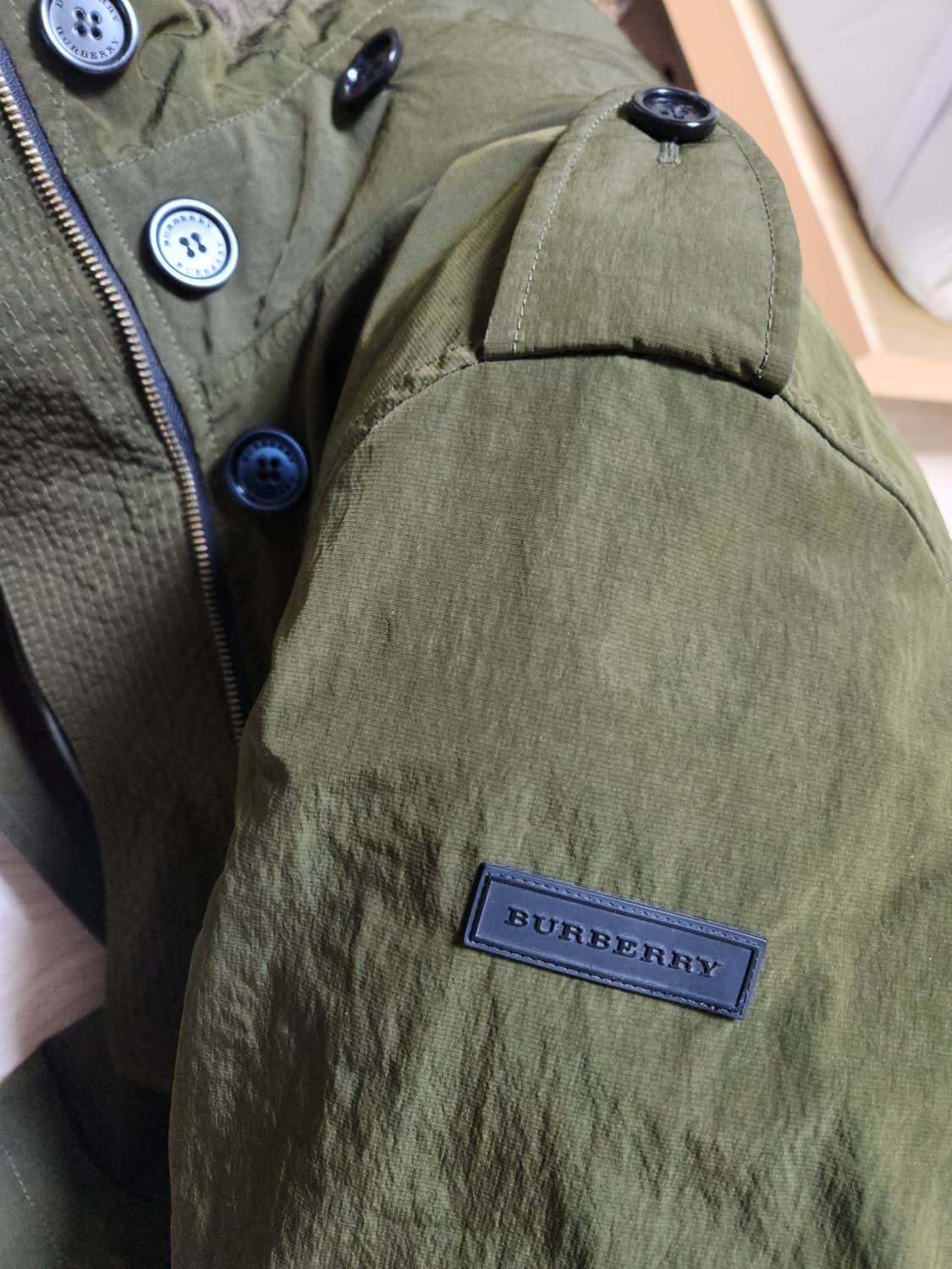 버버리 burberry Ramsford 3 in 1 라쿤퍼 다운 야상 상품이미지7