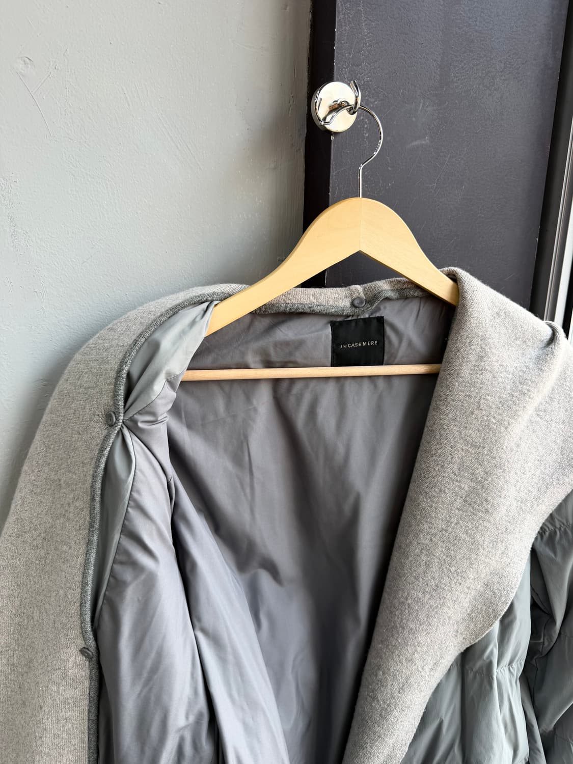 82/ 더캐시미어 20FW 구스다운 패딩 코트 상품이미지6