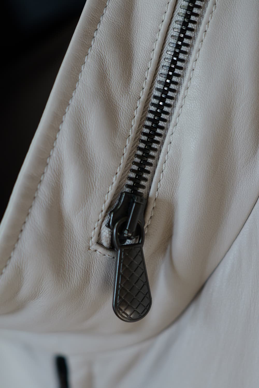 보테가베네타 램스킨 가죽 자켓 48 클라우드 화이트 상품이미지3