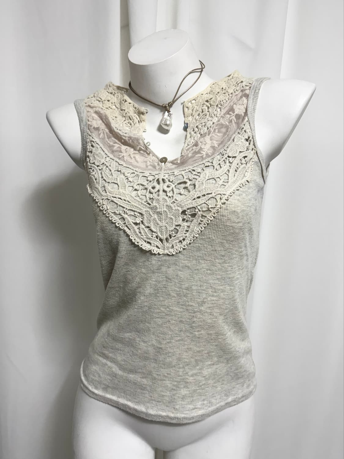 Crochet ivory sleeveless 상품이미지1