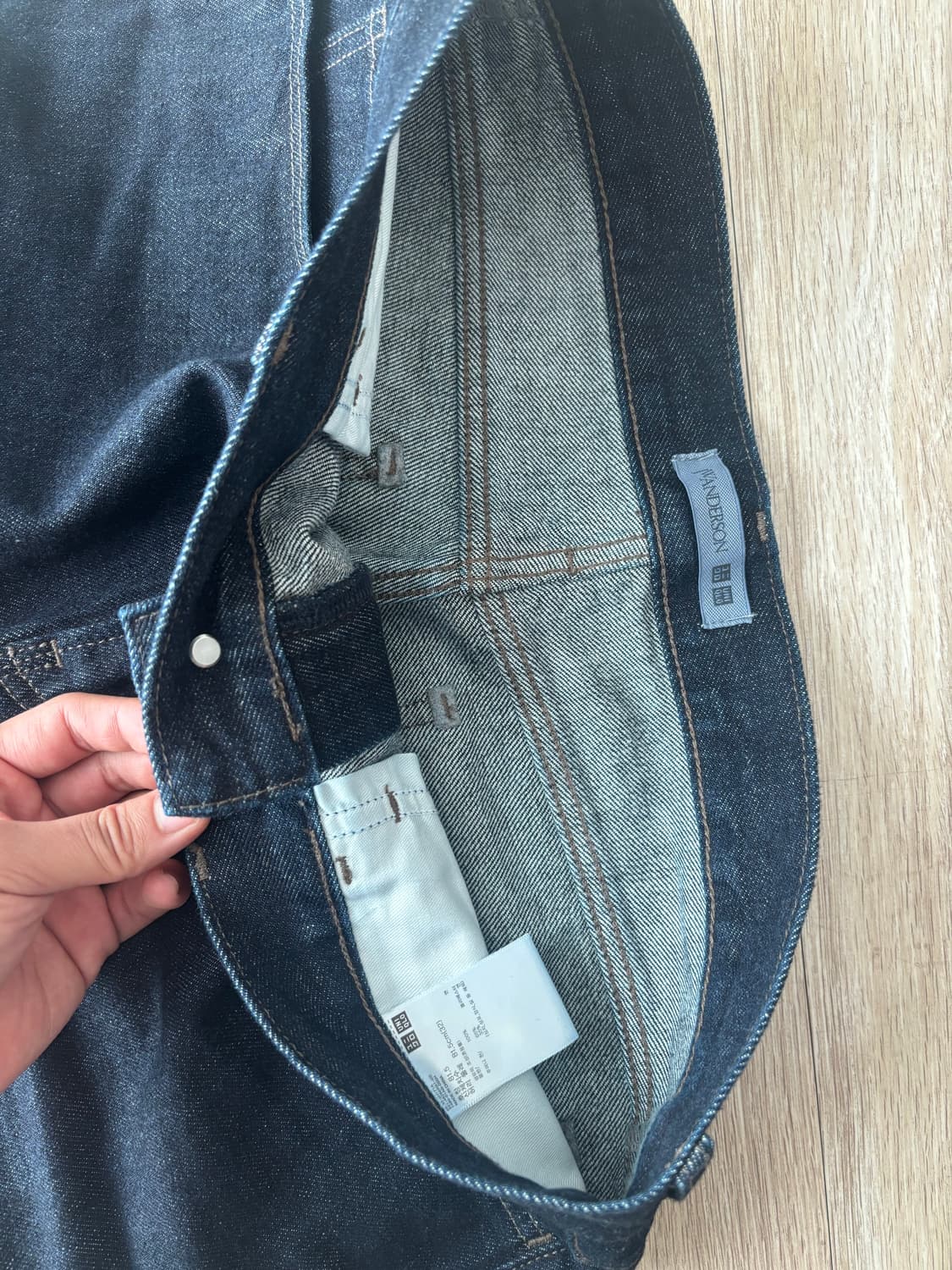 유니클로 jw앤더슨 스트레이트 진 블루 상품이미지4