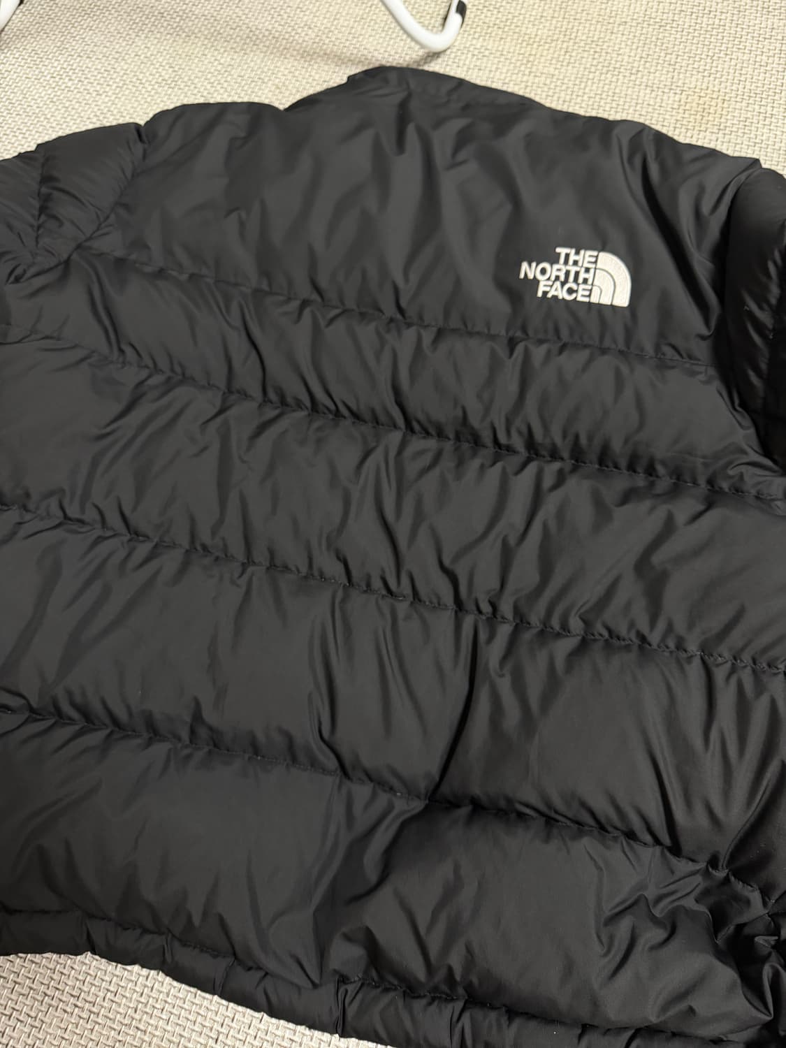 노스페이스 눕시 1992 칸예 패딩 L 상품이미지3