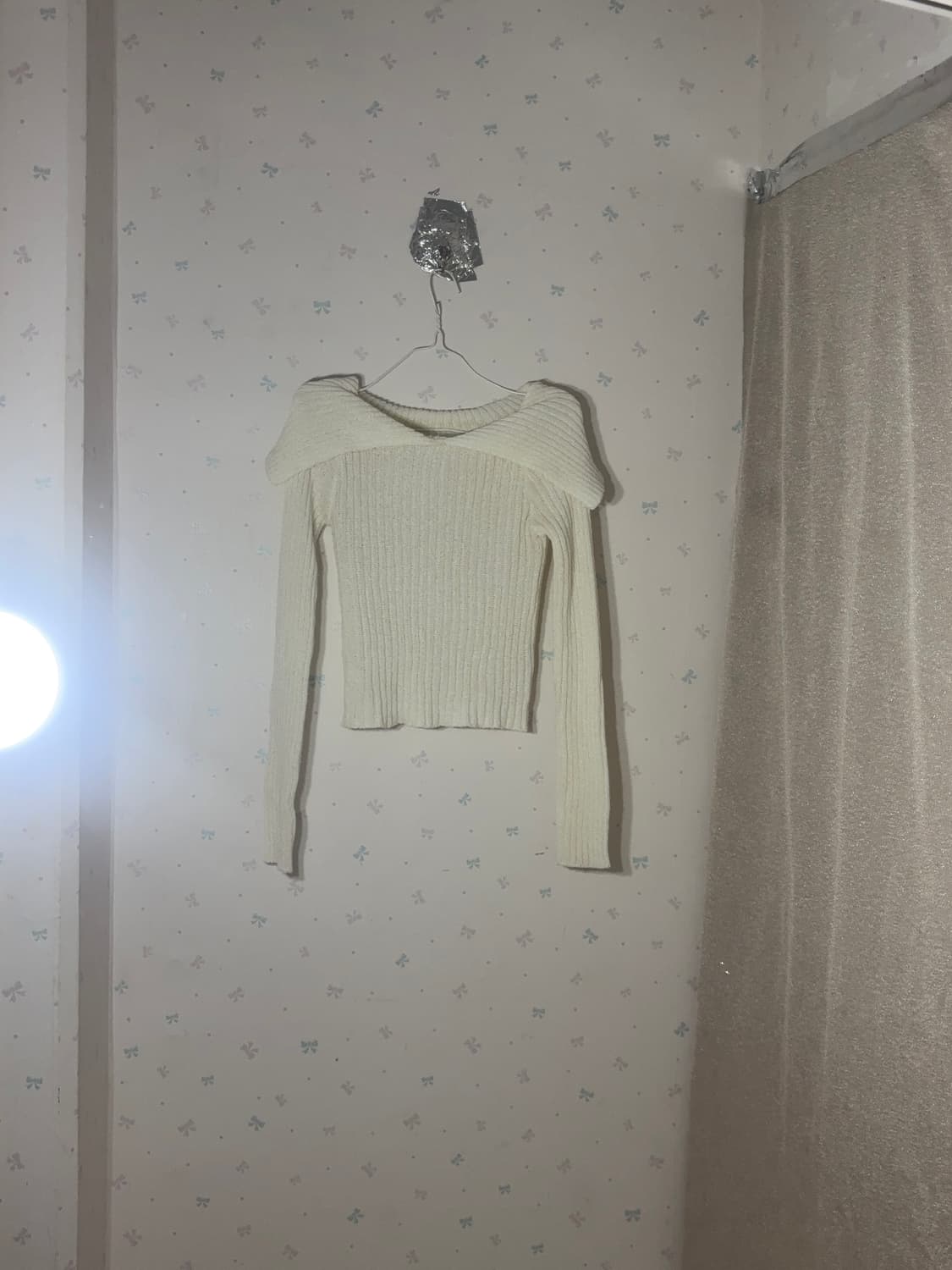 오프숄더 니트 상품이미지1