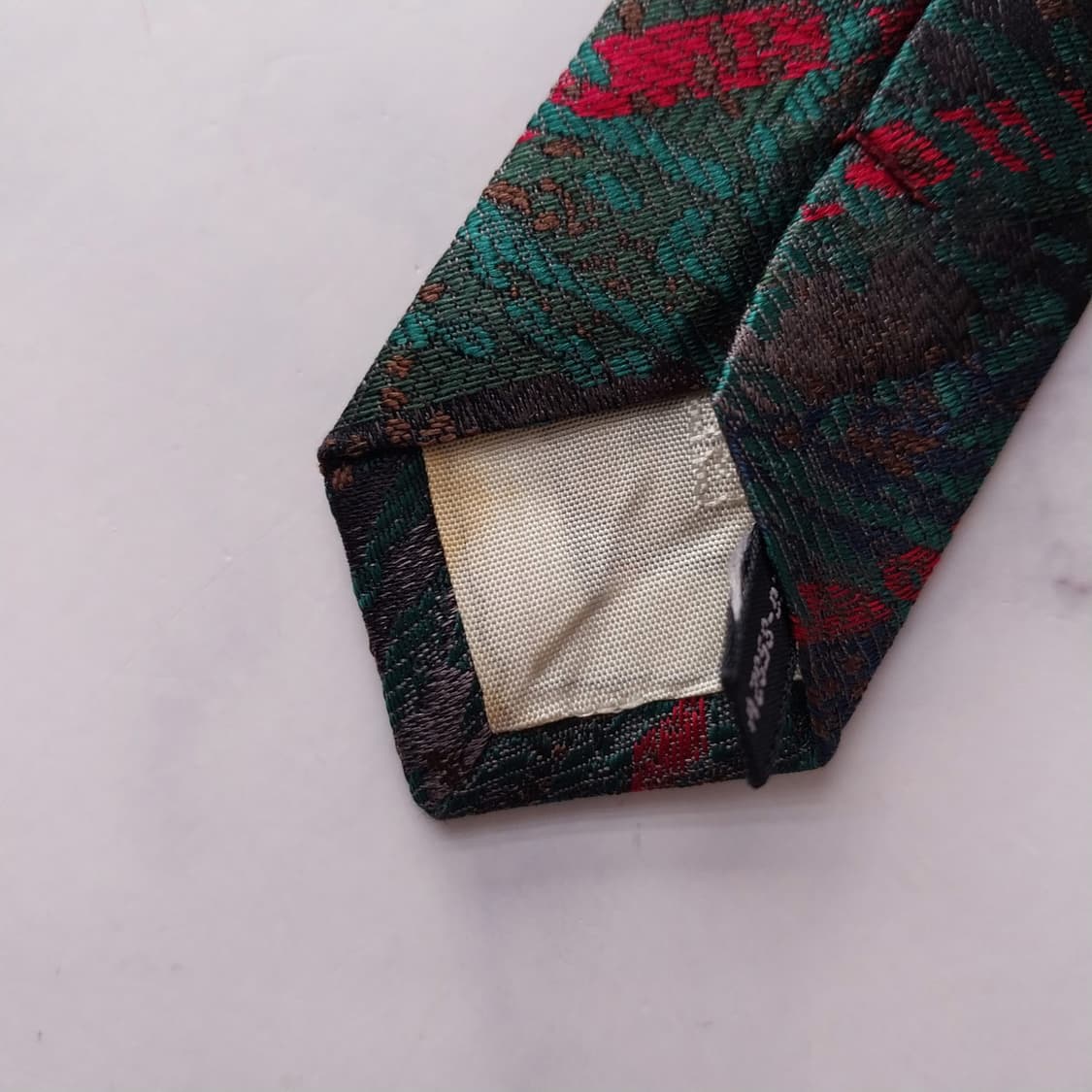 지방시 실크 다크그린 패턴 넥타이 9cm A등급 K2439
 상품이미지10