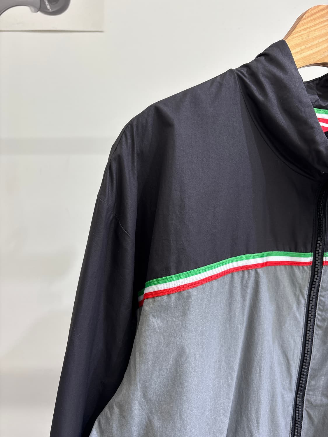 PUMA X FERRARI 바람막이 상품이미지3