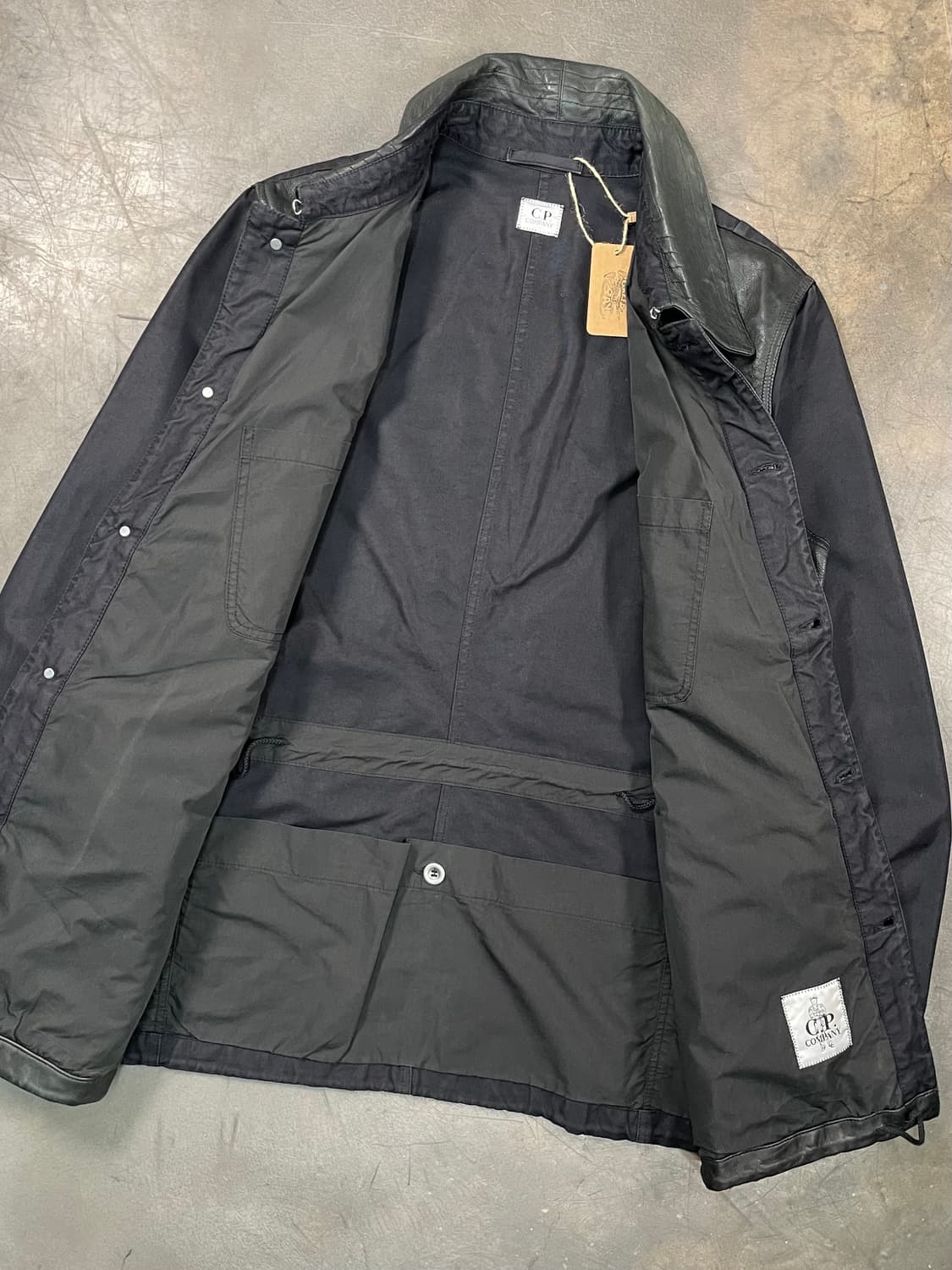 CP컴퍼니 레더 믹스 자켓 상품이미지4