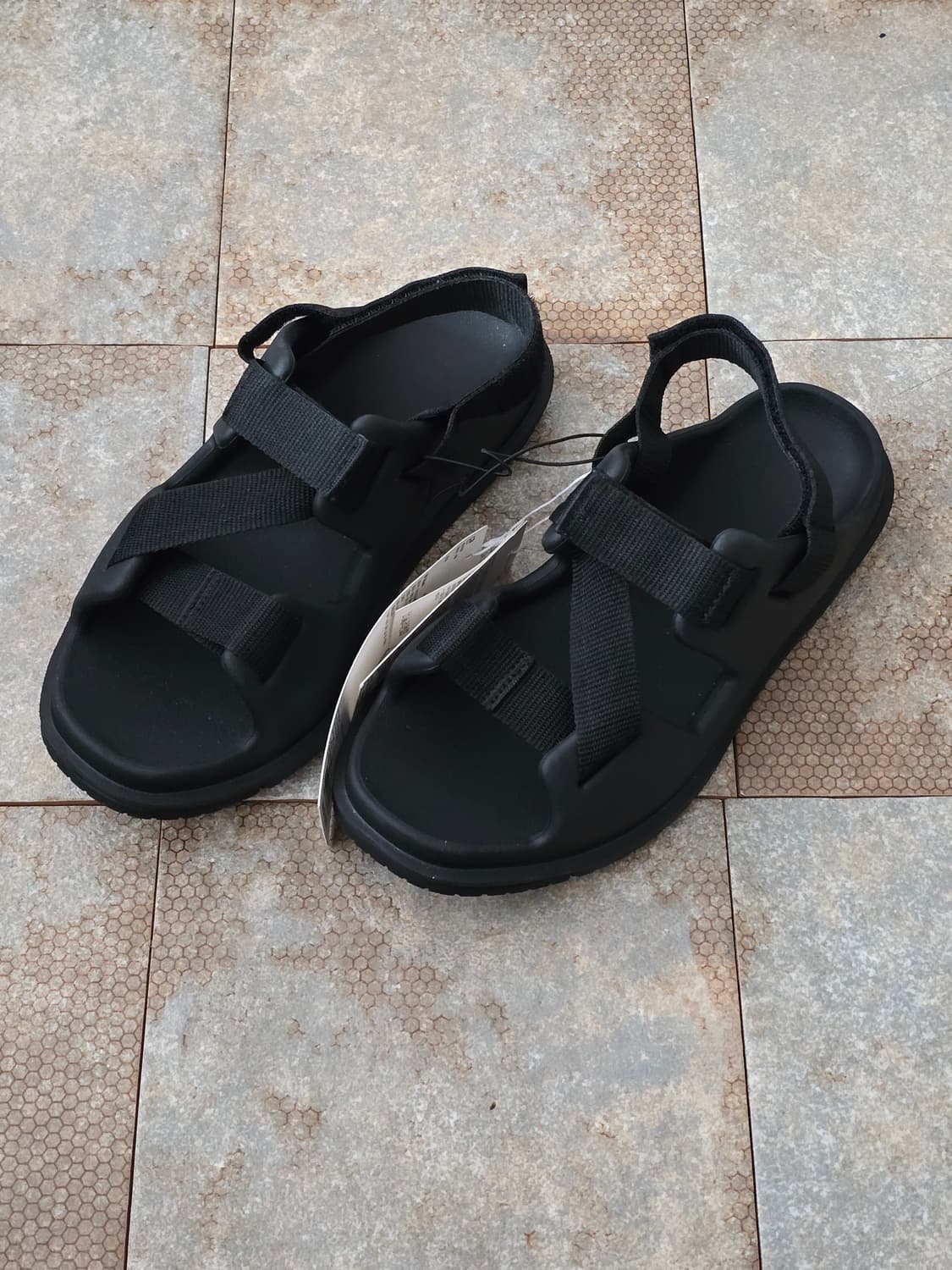 (230)유니클로 스트랩 샌들  상품이미지1