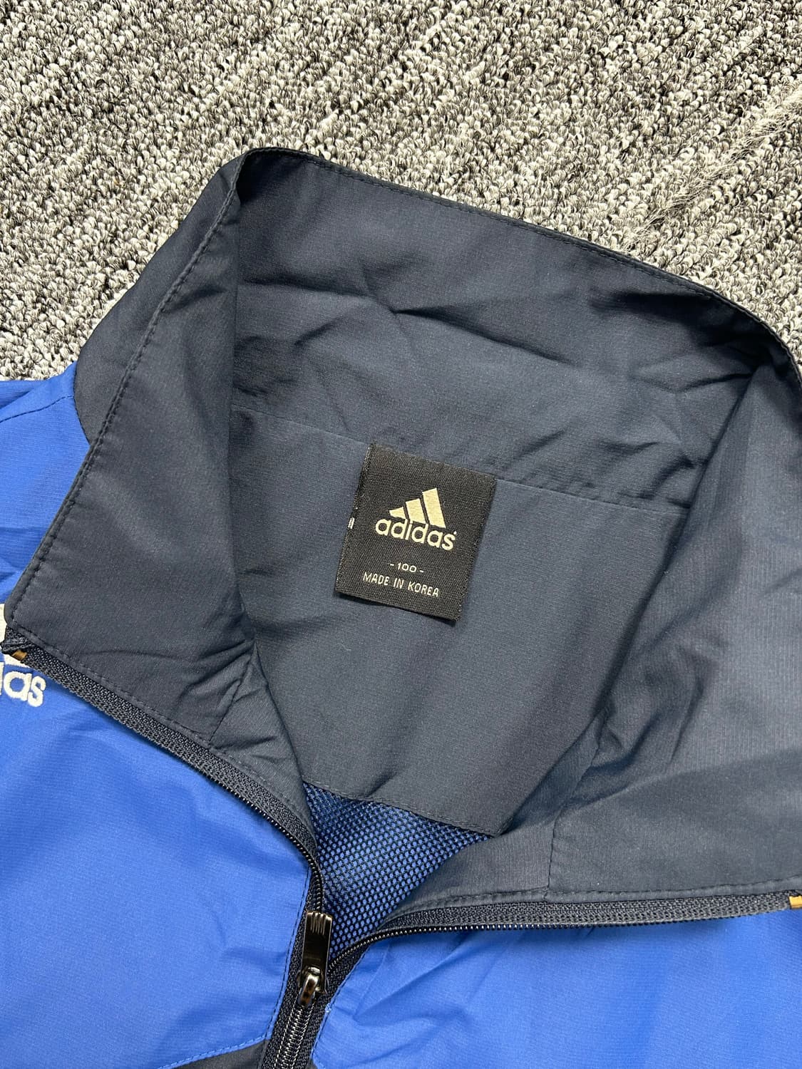 아디다스 블루 배색 삼선 바람막이 L 상품이미지5