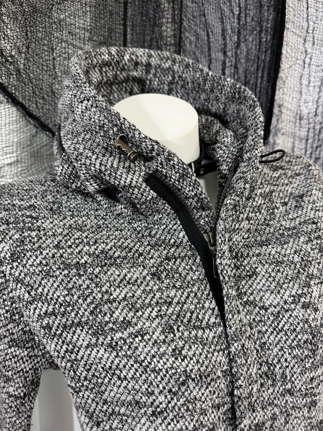 gray zip up 상품이미지2