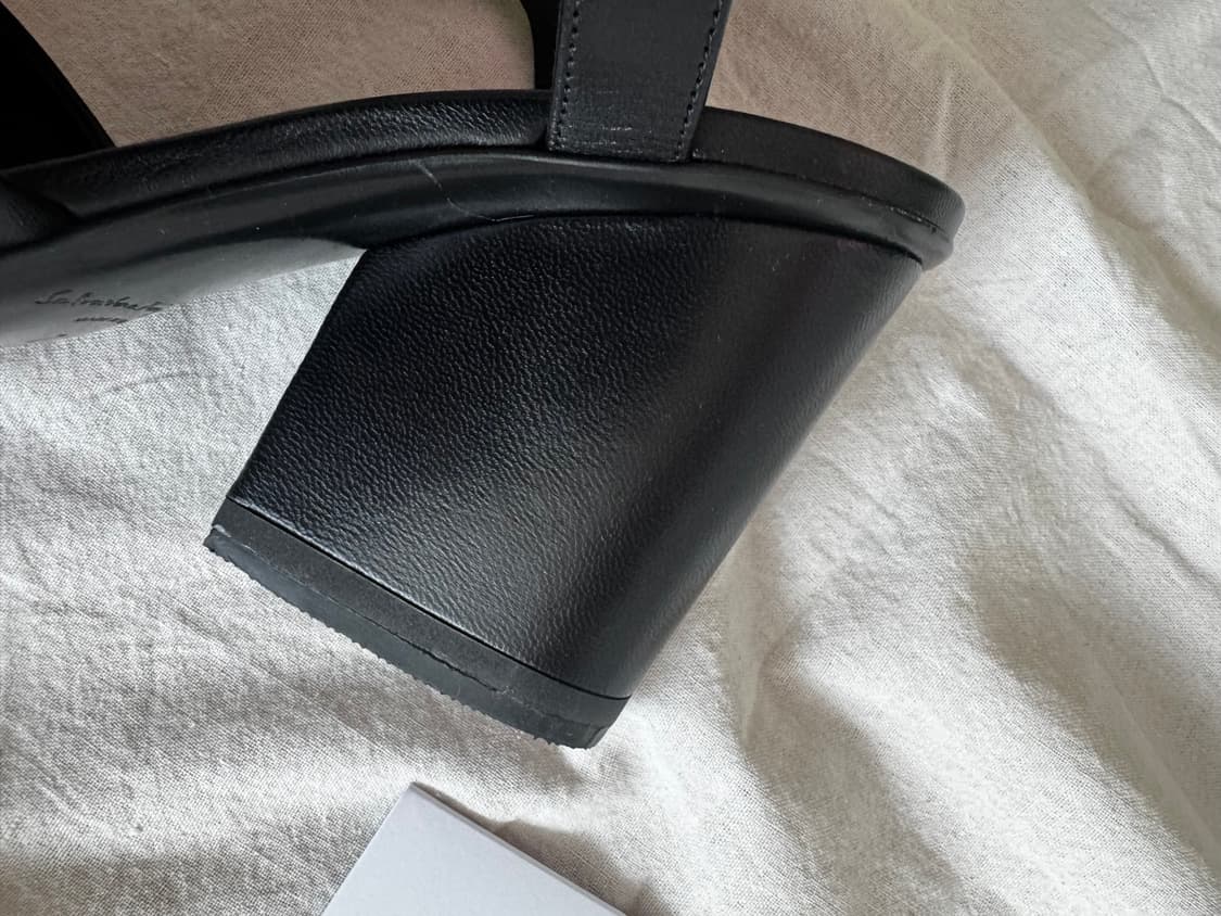 페레가모 바라 리본 샌들 상품이미지8