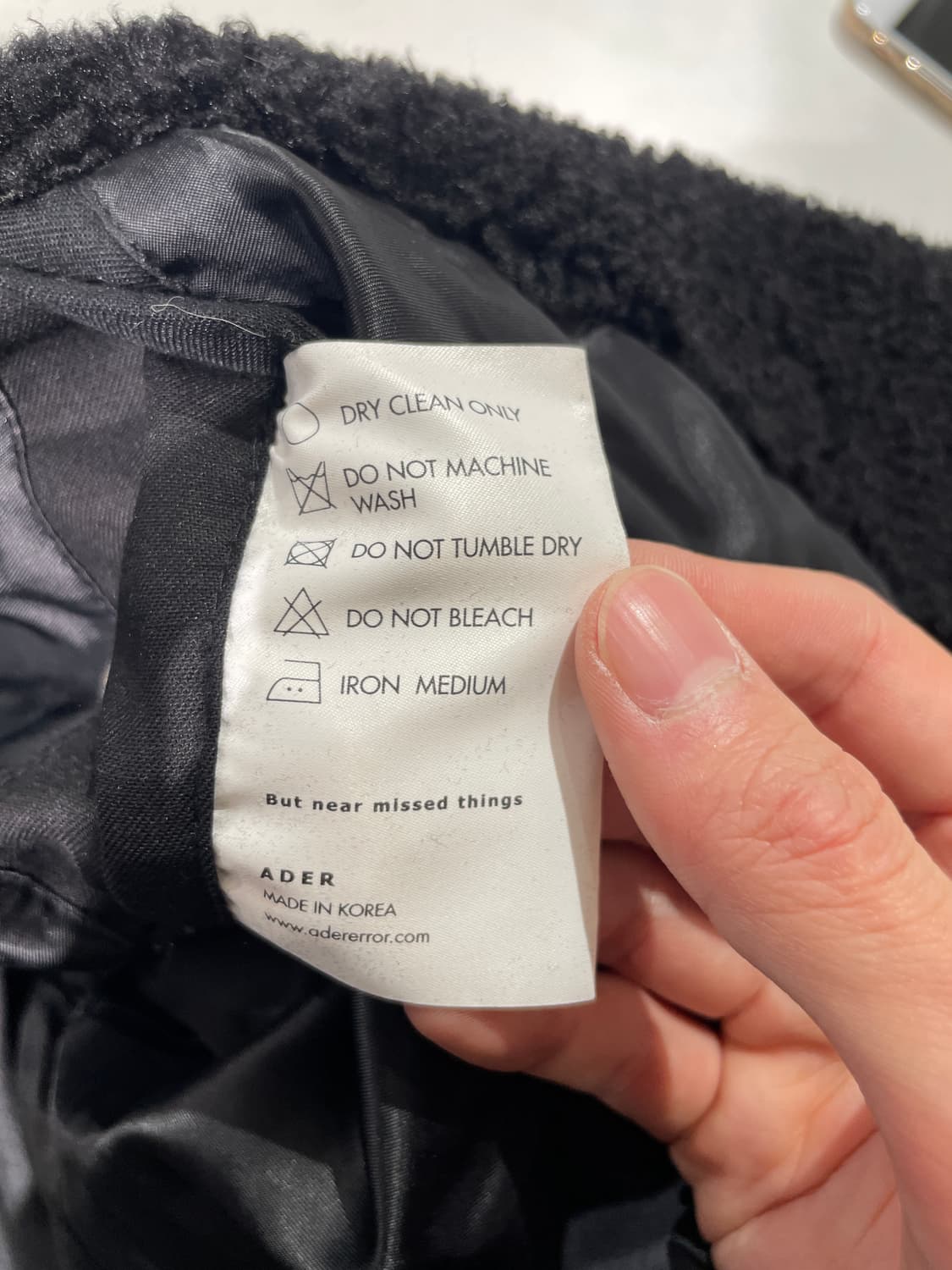 아더에러 블랙 칼시드 플리스 퍼 자켓 상품이미지9