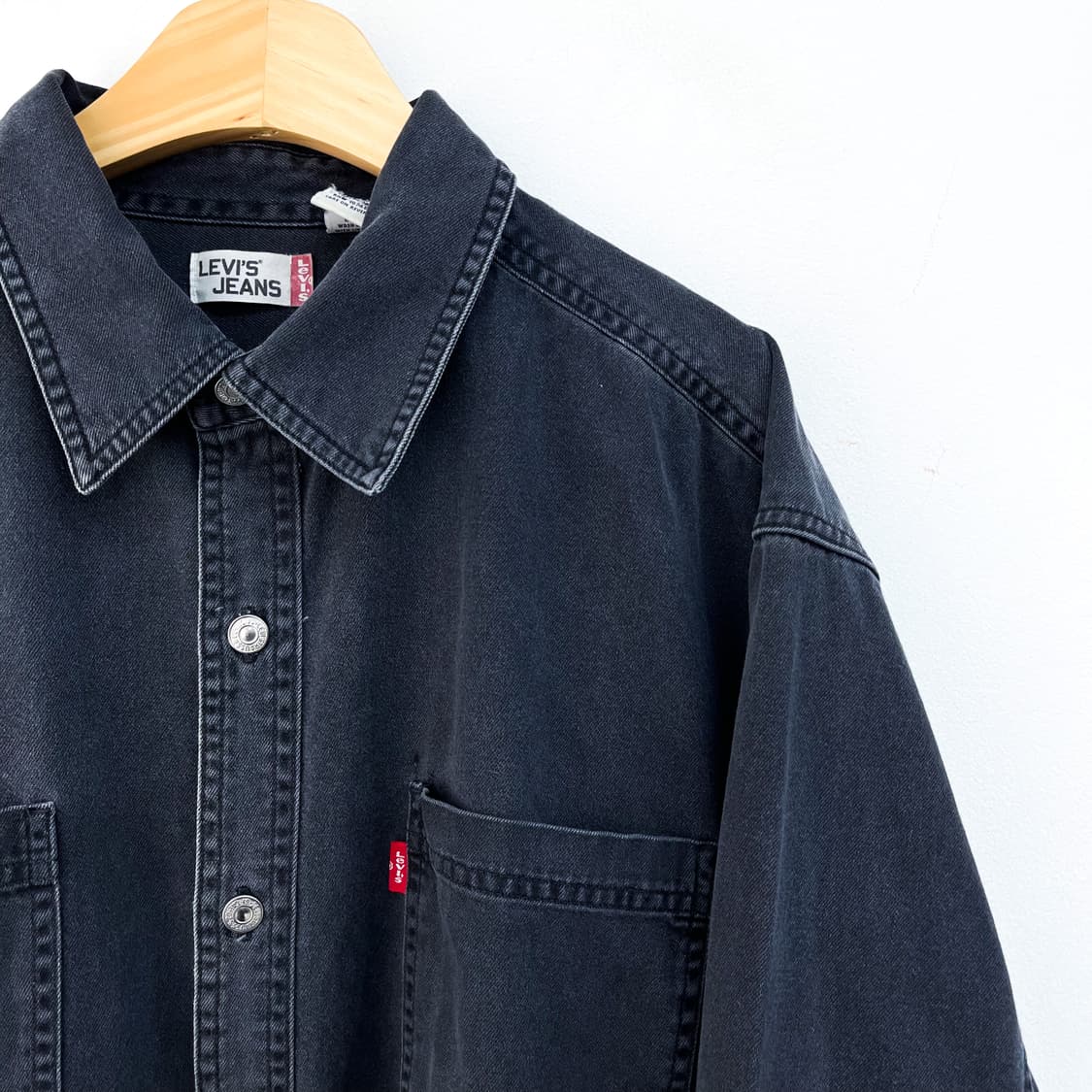 리바이스 워시드 데님 코튼 투 포켓 워크 셔츠 상품이미지4