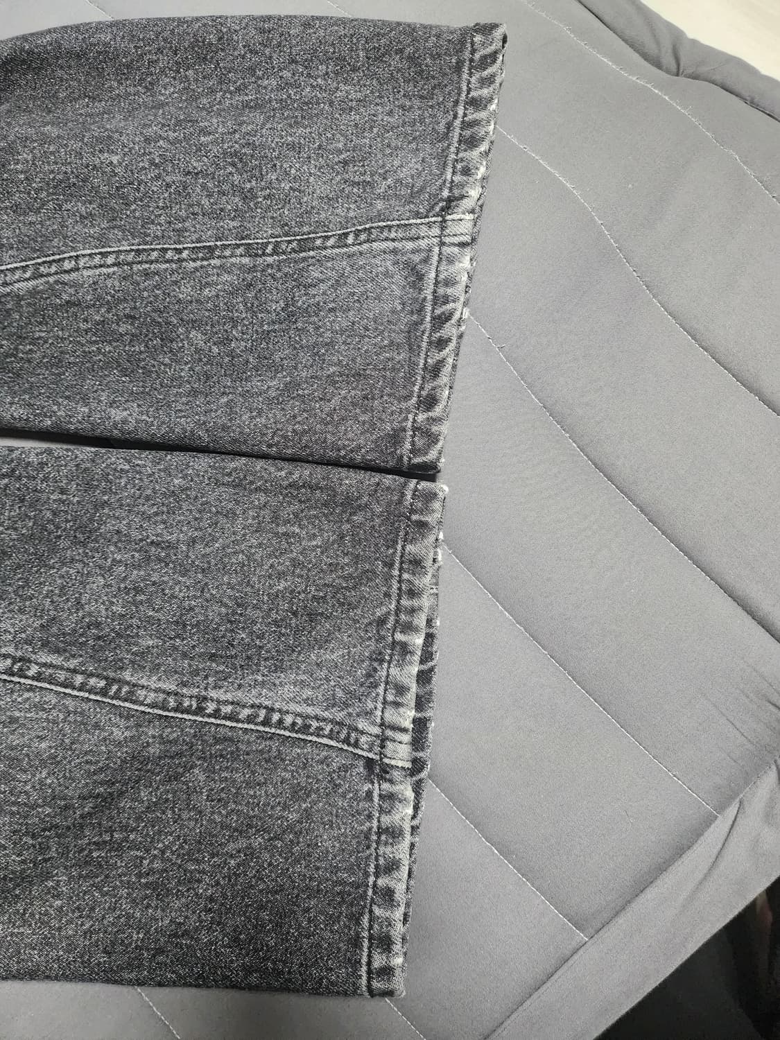 새제품급 L)스트레이트 워시드 슬래쉬 데님 진스 차콜 상품이미지9