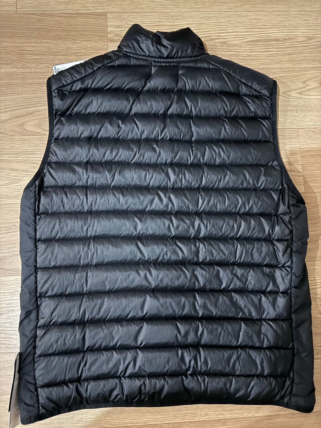 [새상품] 스톤아일랜드 경량 베스트 상품이미지4