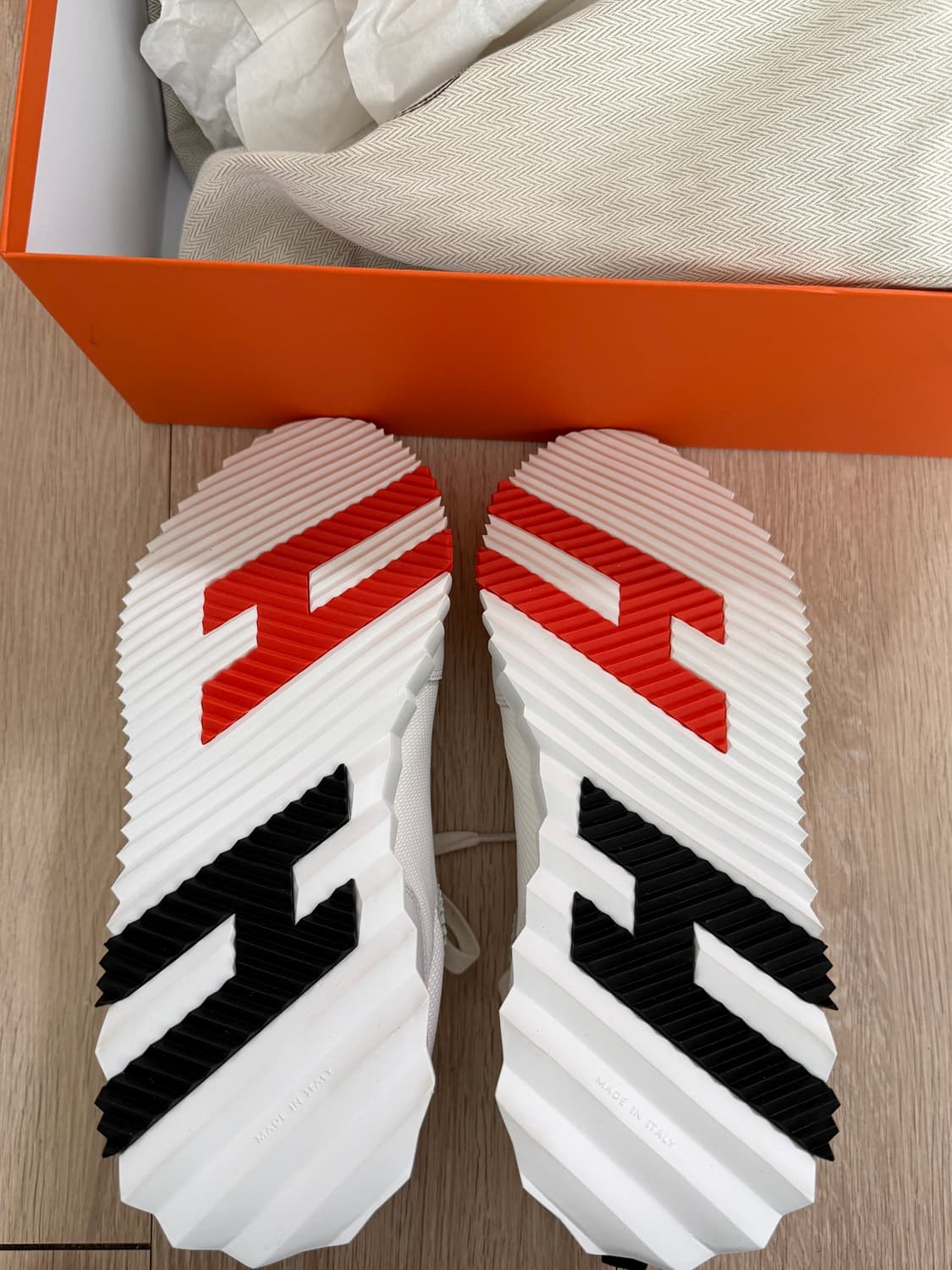 [새상품] 에르메스 바운싱 스니커즈 캔버스 스웨이드 고트스킨&블랑오랑쥬 상품이미지2