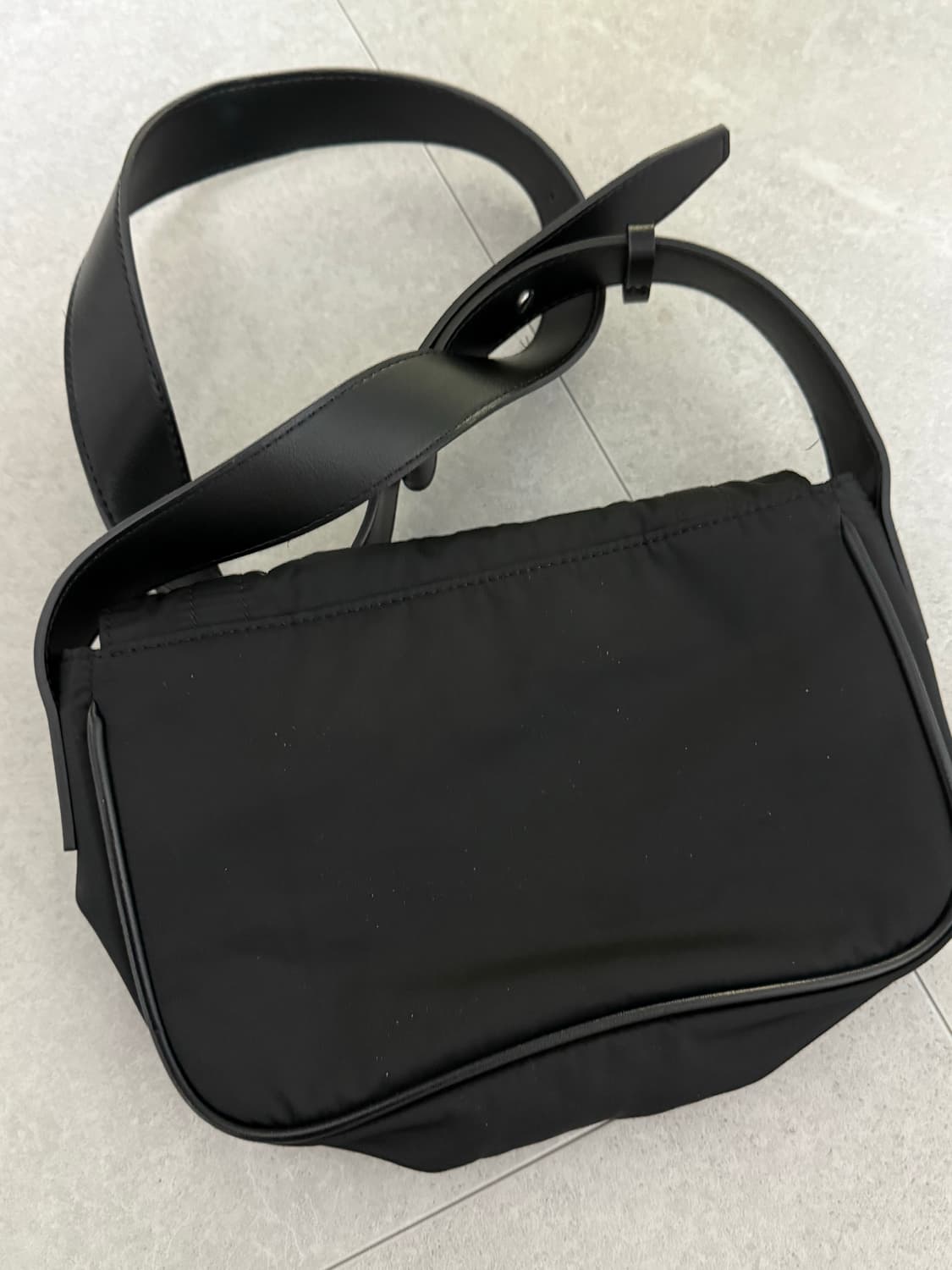 마뗑킴 버클 크로스백 상품이미지4