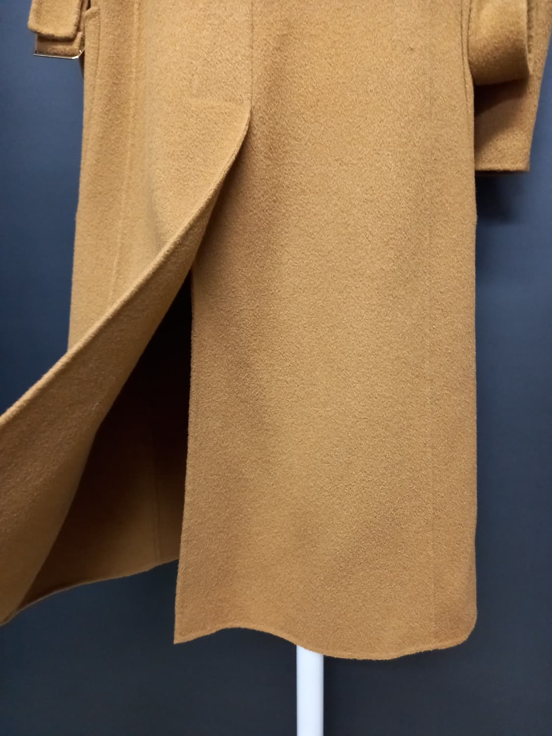 보브 춘추동 핸드메이드 로브형 맥시 롱 코트 55.44 상품이미지4