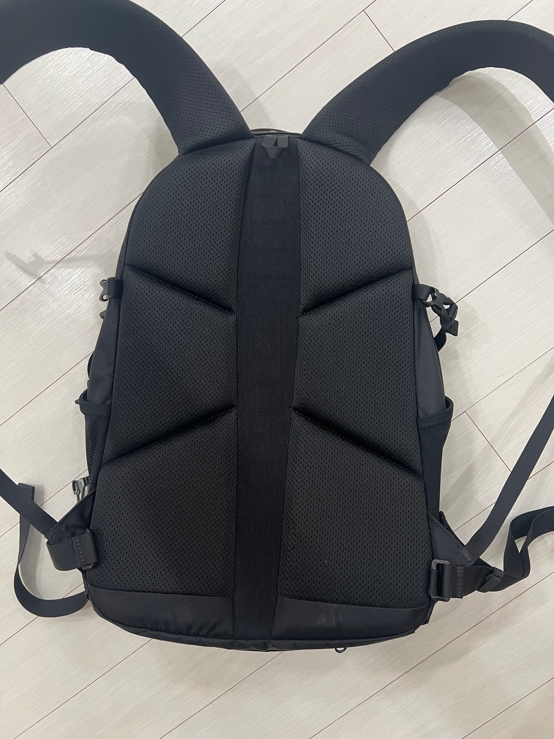 노스페이스 백팩 20L 상품이미지3