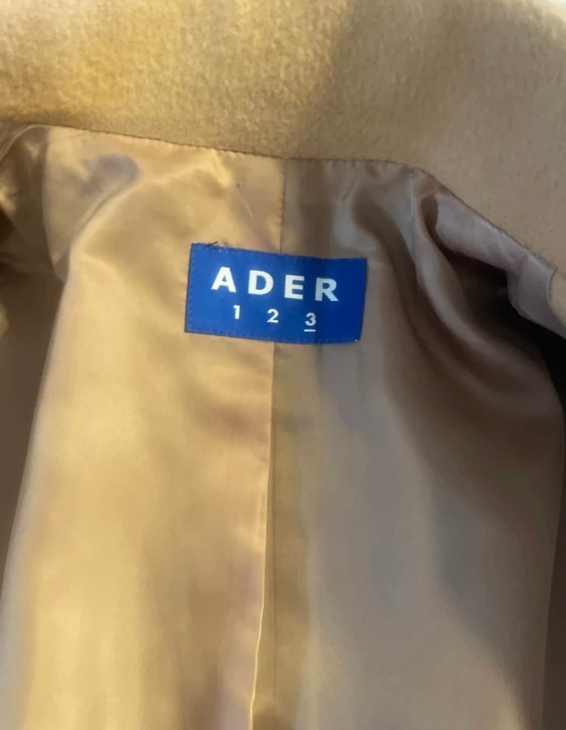 아더에러 베이지 코트 상품이미지2