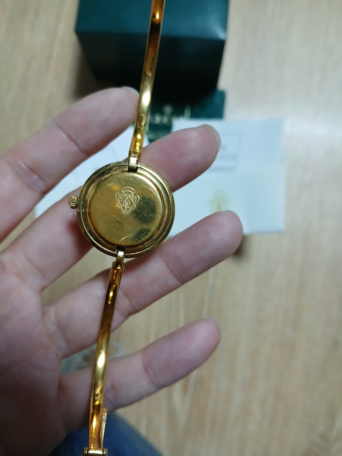 정품)구찌 베젤링 시계 풀세트 상품이미지8