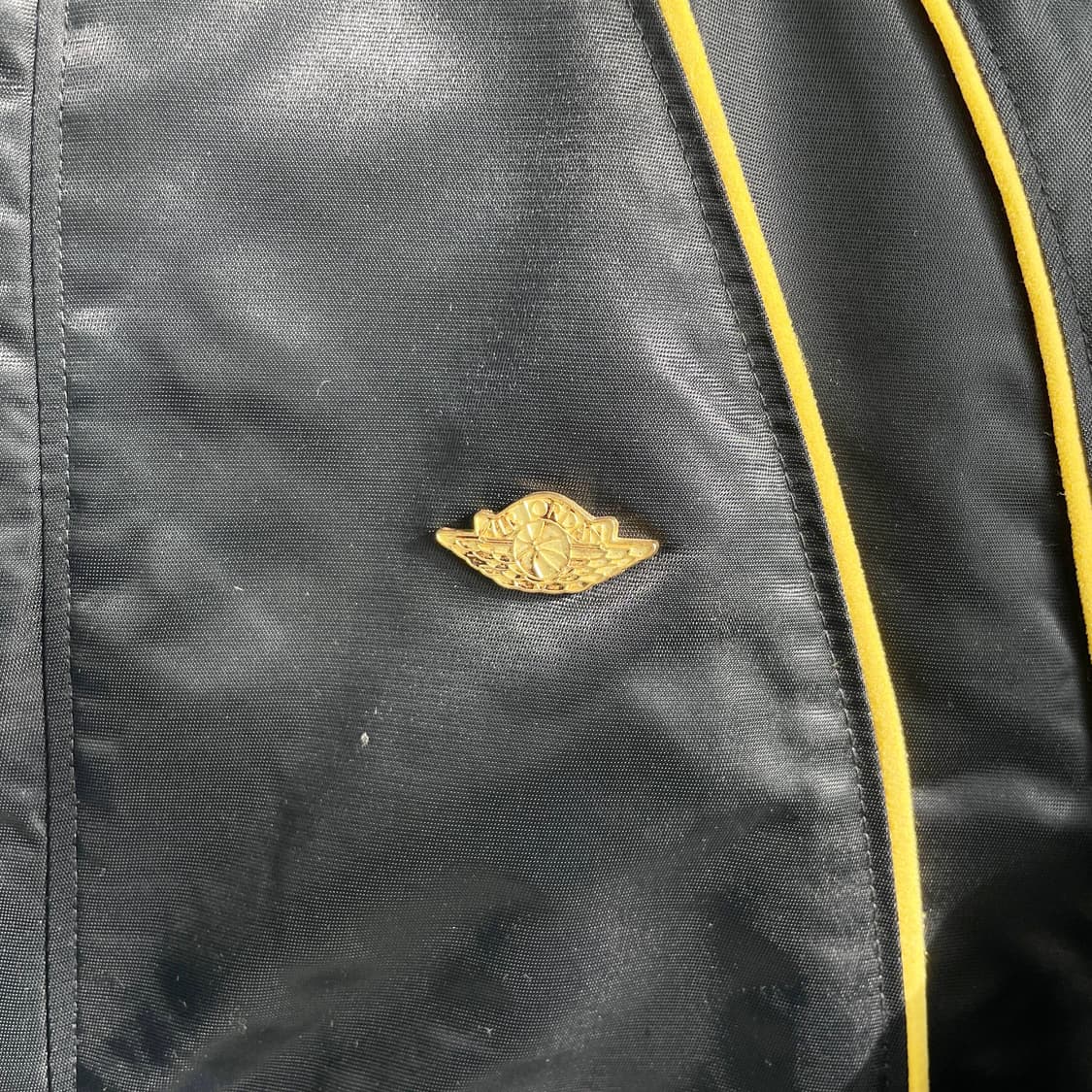 B1 조던 나이키 에어 조던 윙로고 사틴 봄버 자켓  90사이즈 상품이미지4