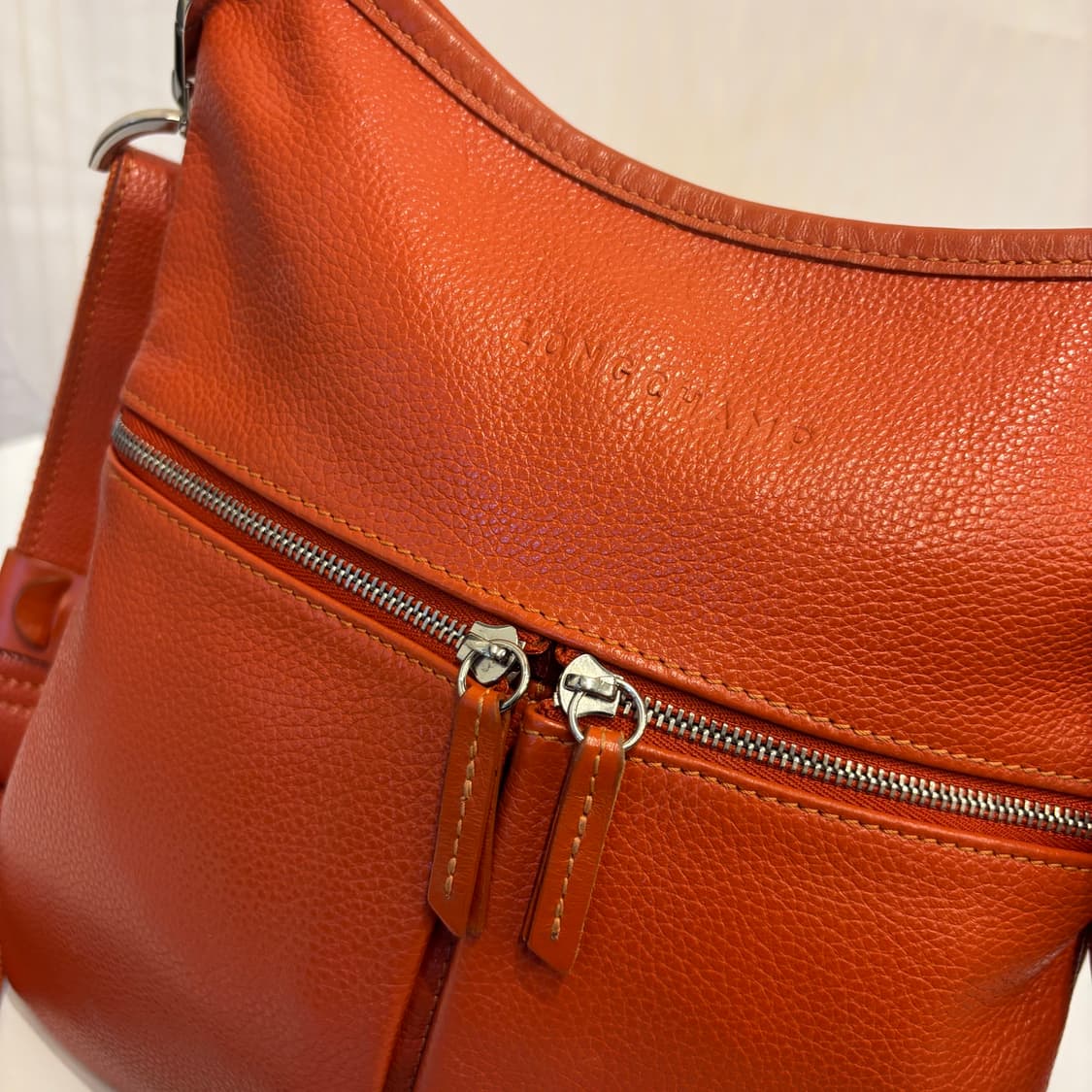 정품 롱샴 가죽 크로스백     상품이미지7